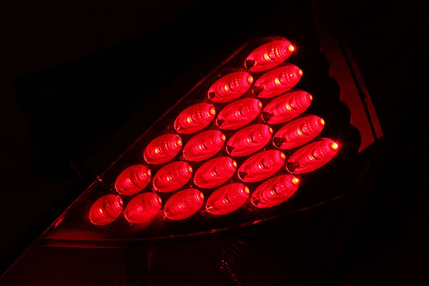 ANZO LED Taillights Chrome Red Lens Nissan 350Z 2003-2005 | 321083