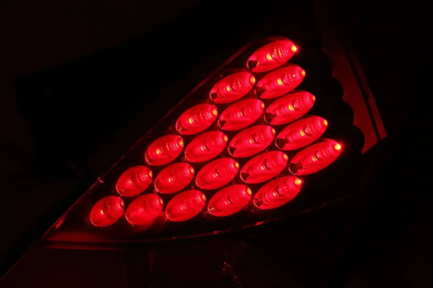 ANZO LED Taillights Chrome Red Lens Nissan 350Z 2003-2005 | 321083