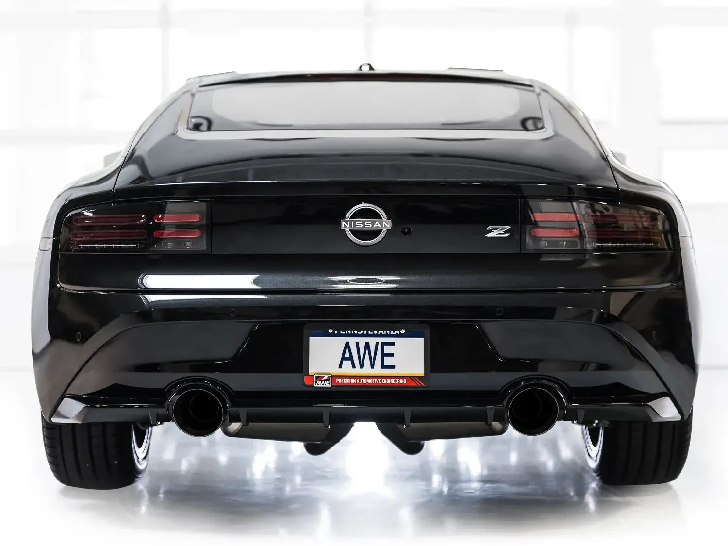 AWE Tuning Cat Back Touring Exhaust w/ Diamond Black Tips Nissan Z 2023-2025 | 3015-33400