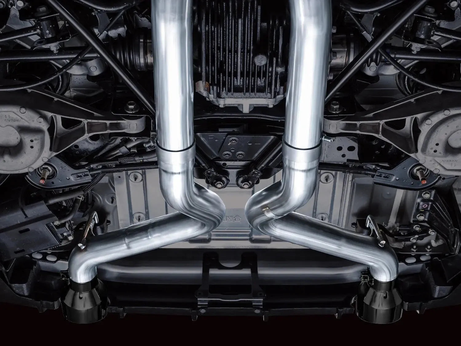 AWE Tuning Cat Back Track Edition Exhaust w/ Diamond Black Tips Nissan Z 2023-2025 | 3020-33400