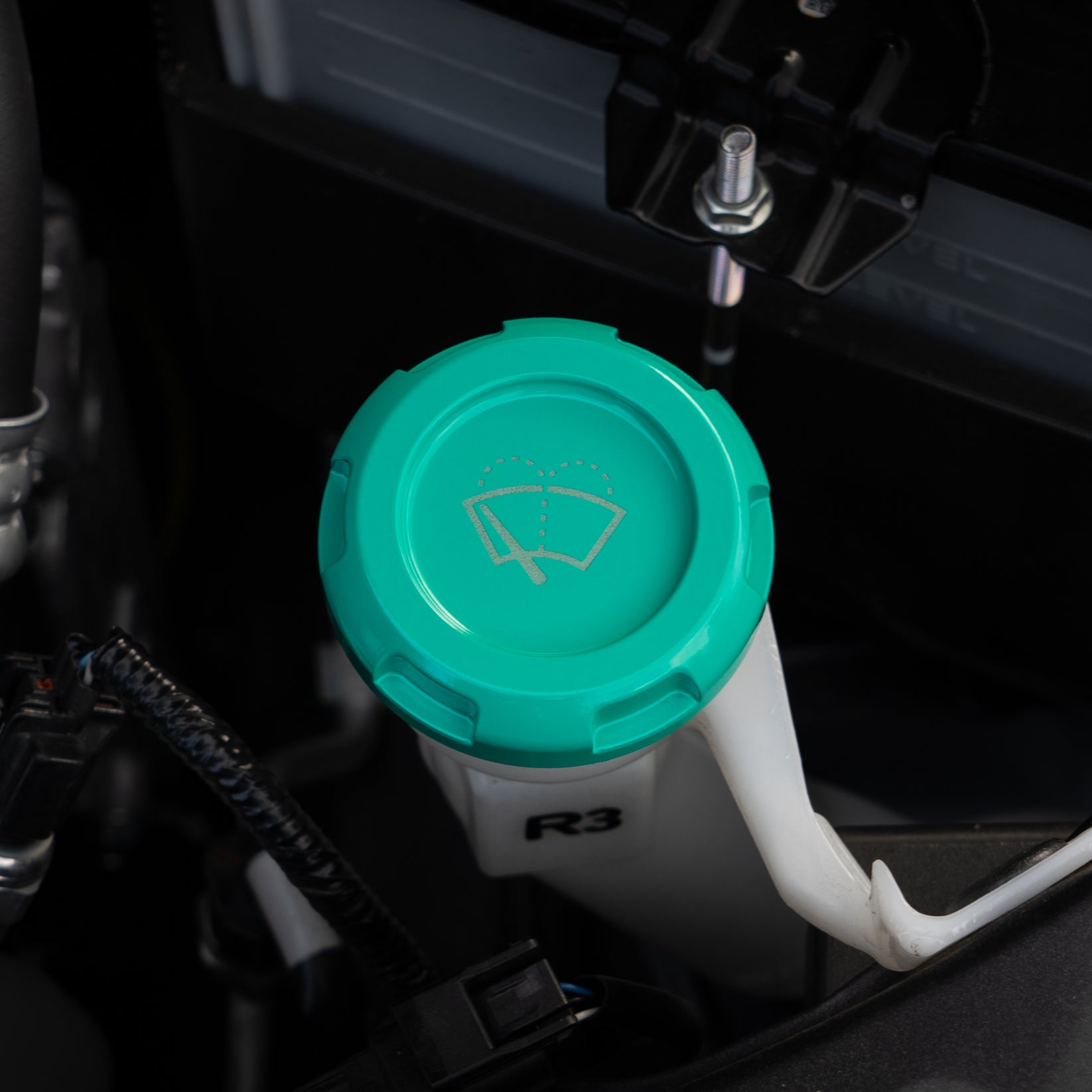 Billetworkz Wiper Fluid Cap Engraved Zero Series Hyper Teal Subaru WRX 02-26 / STI 04-21 | BW-EBCZ-SUB-WIP-HYTL-E