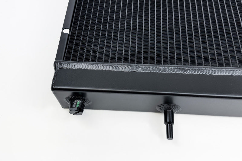 CSF High-Performance All-Aluminum Radiator Black Nissan Skyline GT-R R34 1999-2002 | 7231B