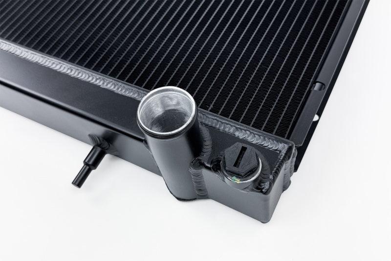 CSF High-Performance All-Aluminum Radiator Black Nissan Skyline GT-R R34 1999-2002 | 7231B