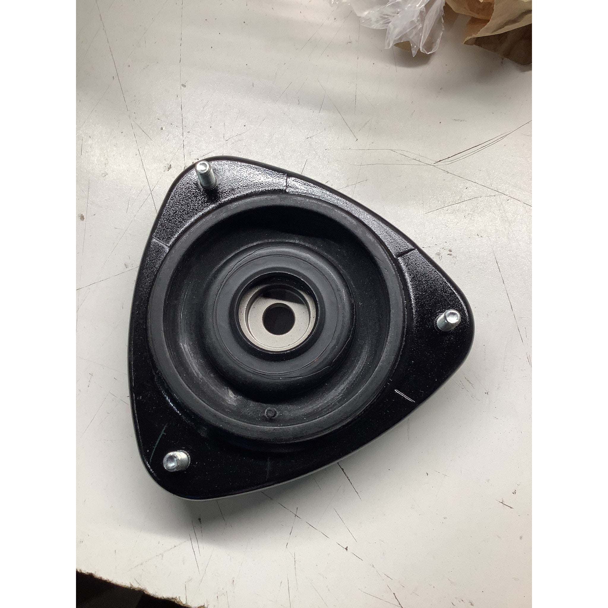 Clearance / OPENBOX Subaru OEM Legacy/Outback Front Strut Upper Mount with Sport Suspension