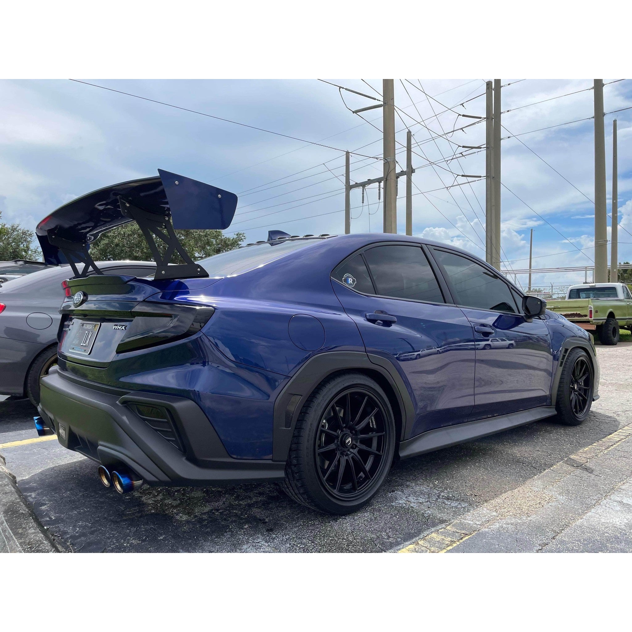 Cosmis Wheels R1 Black Wheel 18x9.5 +35 5x114.3