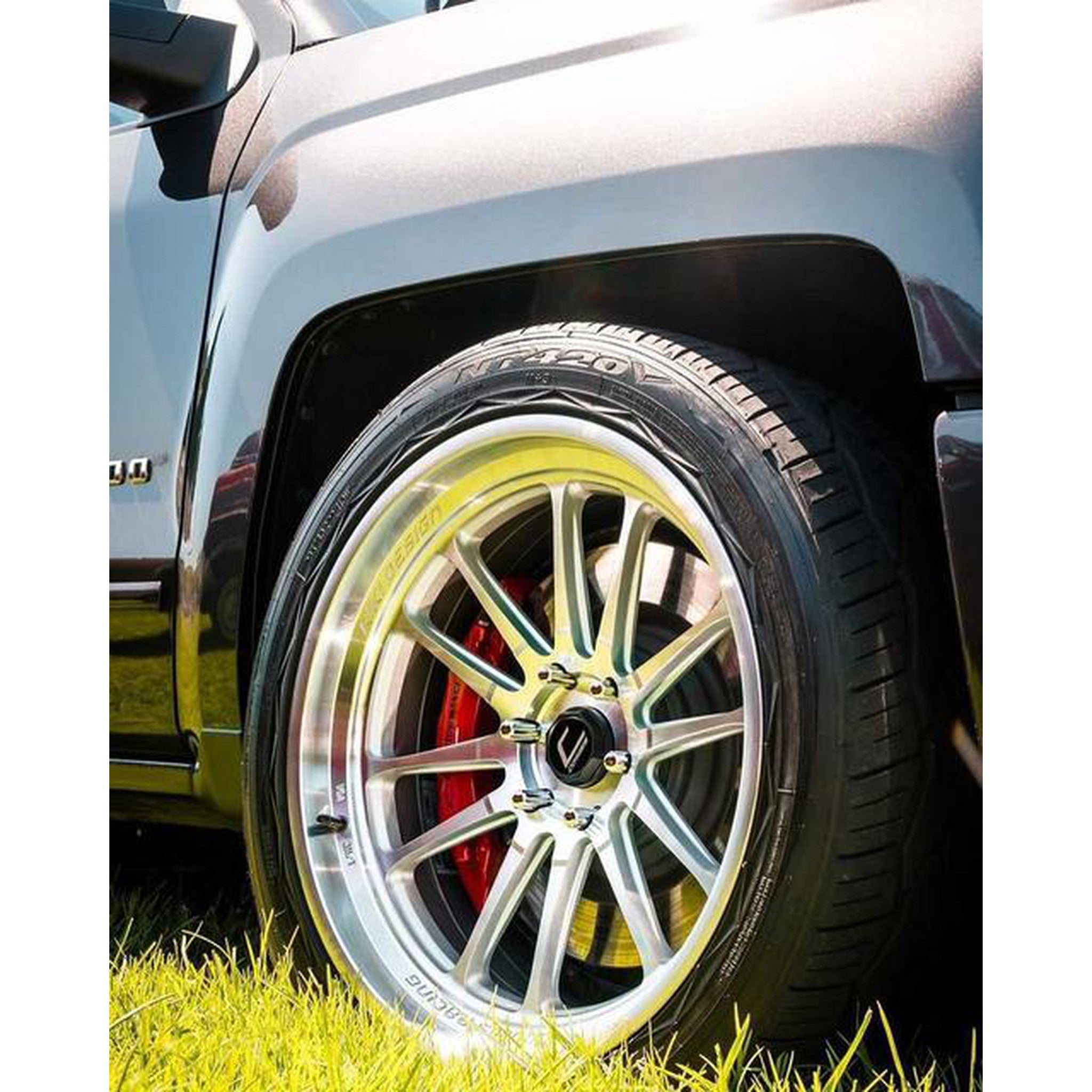 Cosmis Wheels XT-206R Hyper Silver Wheel 22x10 +0 6x139.7