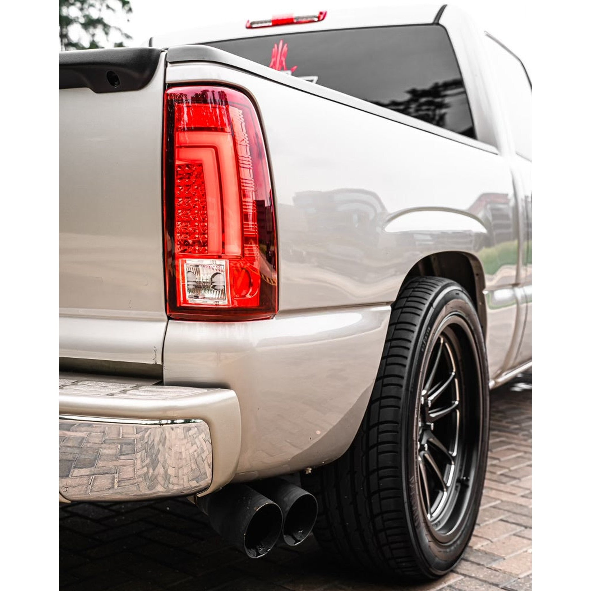 Cosmis Wheels XT-206R Matte Black with Machined Spokes Wheel 22x10 +0 6×139.7