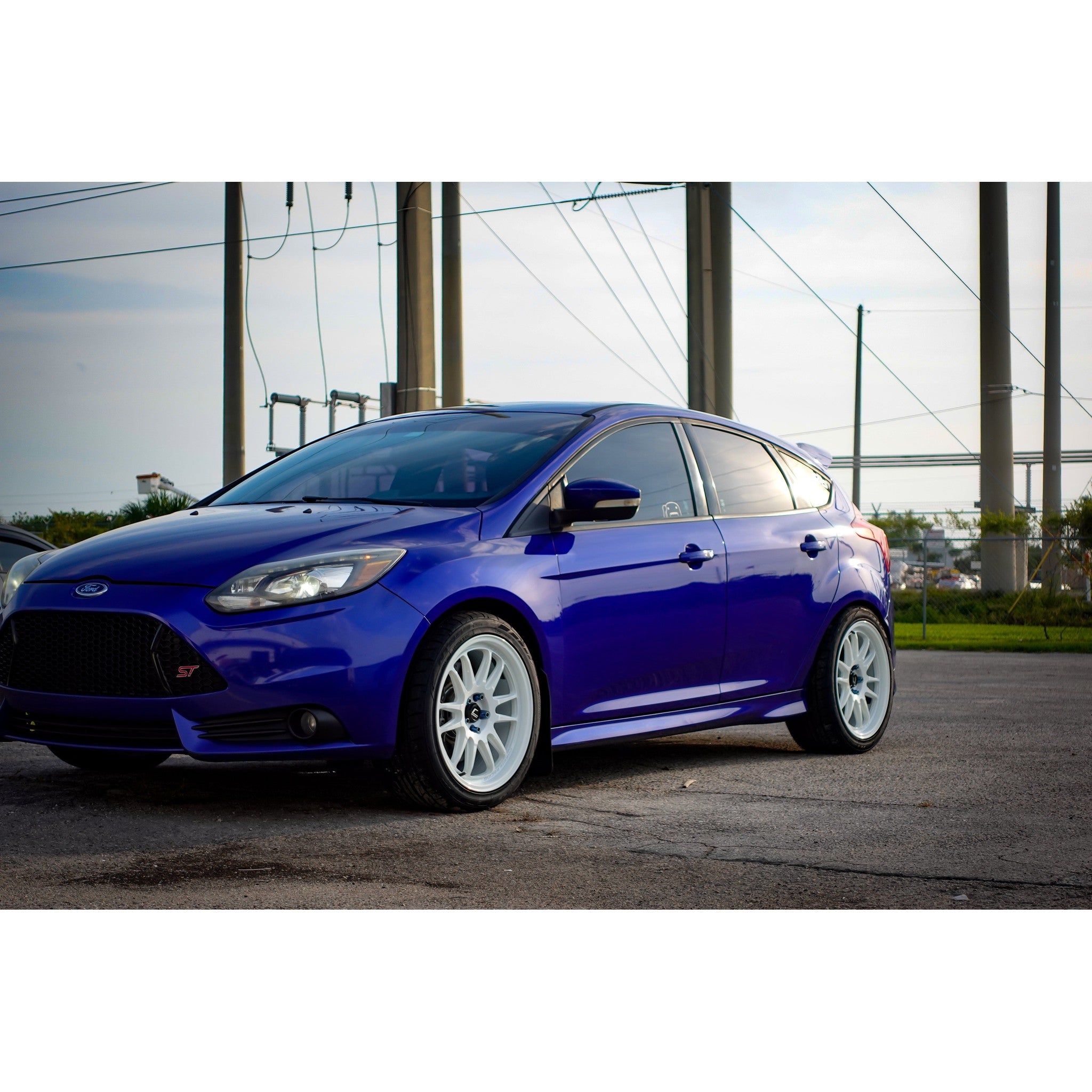 Cosmis Wheels XT-206R White 18x9 +34 5x108 Wheel