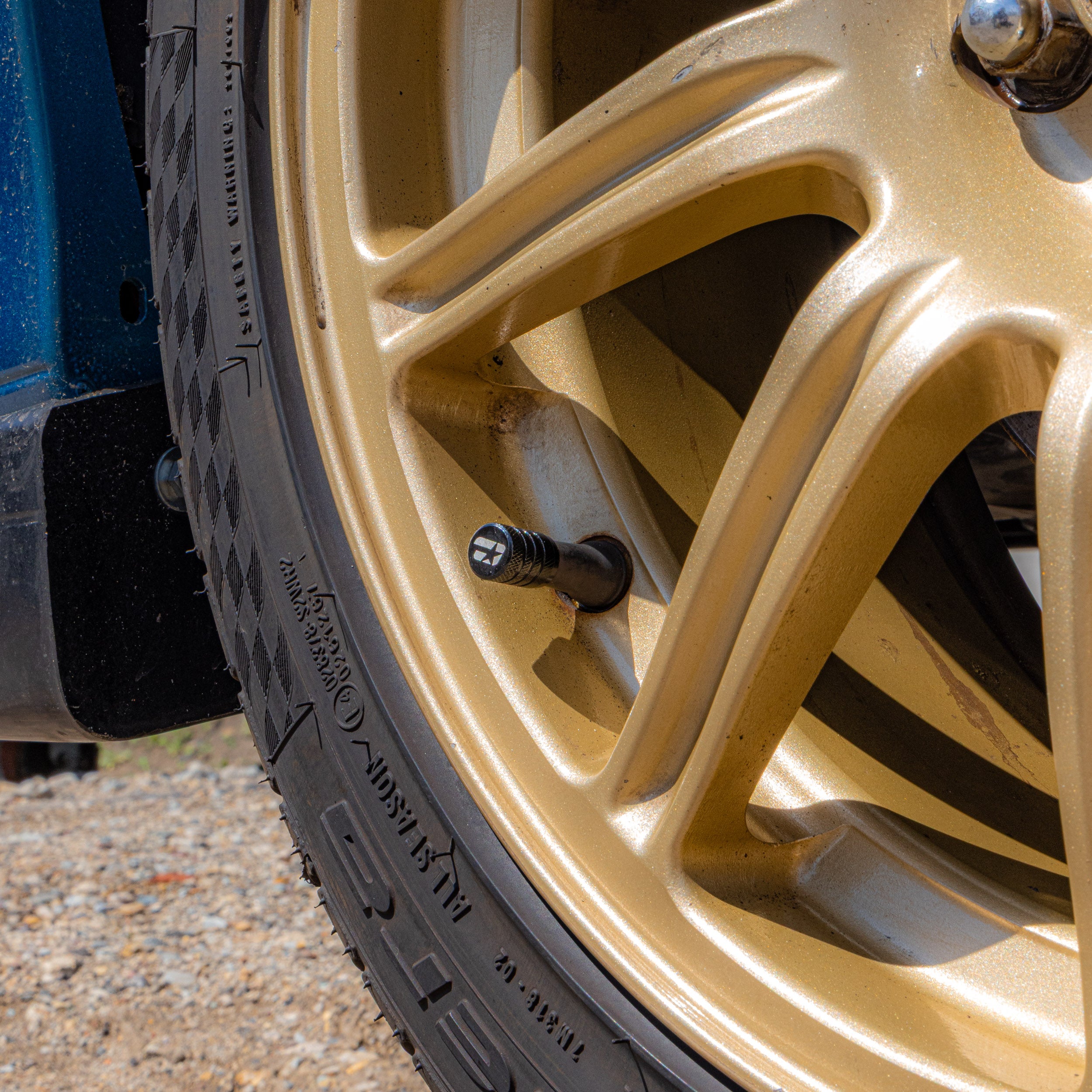 Overtake Aluminum Valve Stem Caps Black - Universal | A10358BLK