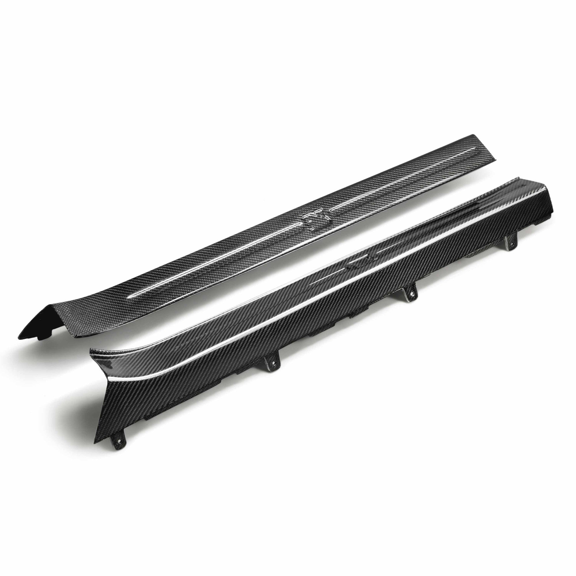 Seibon OEM Style Carbon Fiber Door Sills (Pair) Nissan GT-R 2009-2024 | DS0910NSGTR