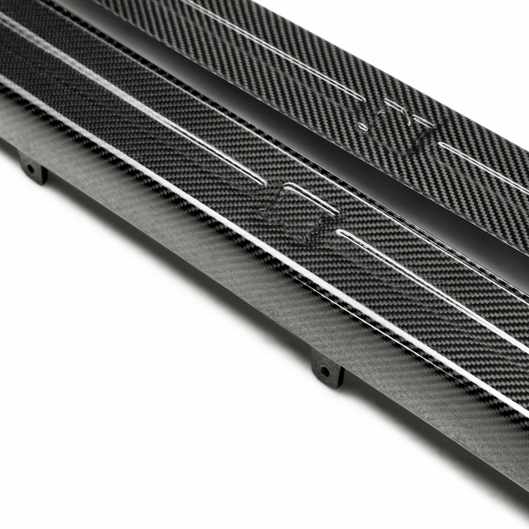 Seibon OEM Style Carbon Fiber Door Sills (Pair) Nissan GT-R 2009-2025 | DS0910NSGTR