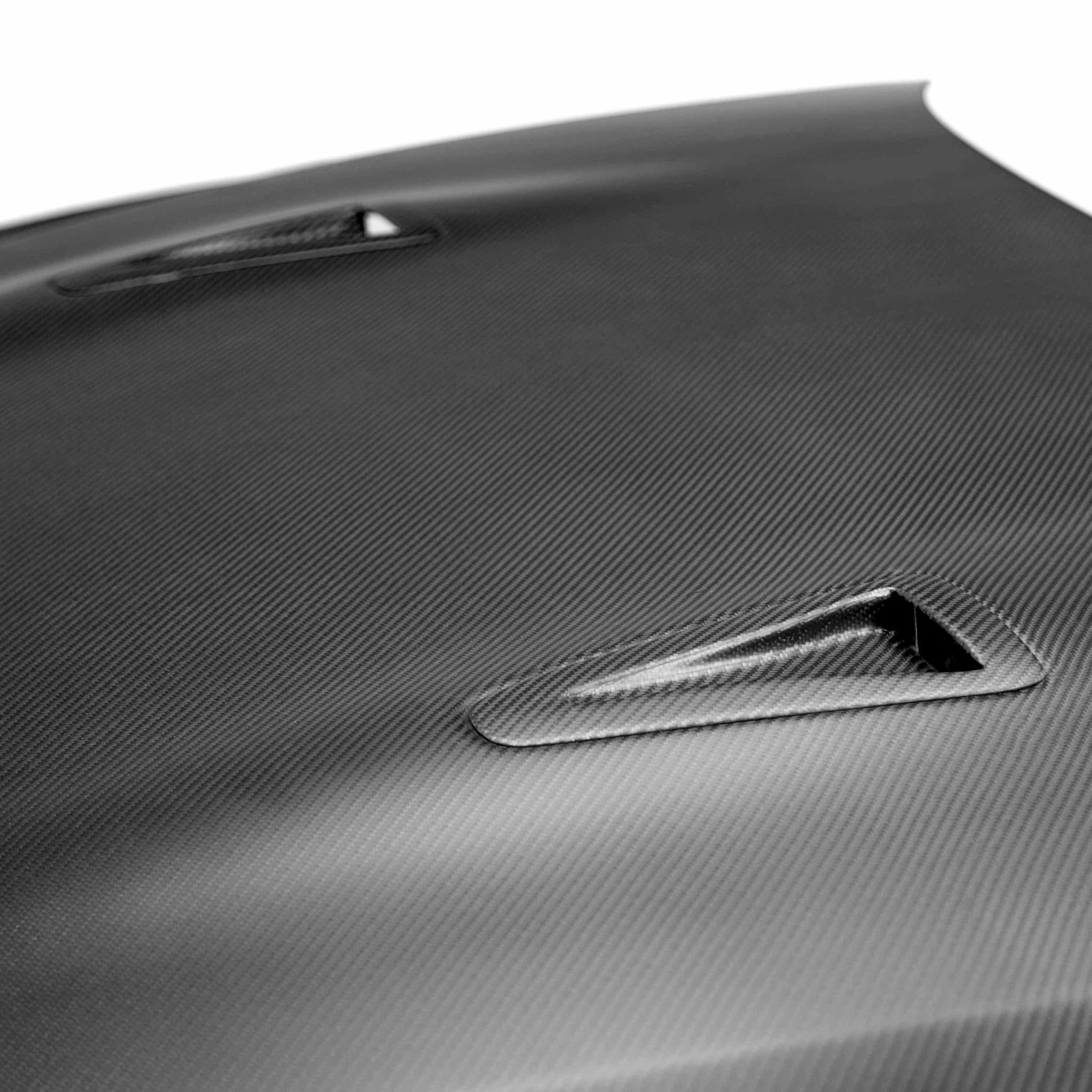 Seibon OEM Style Dry Carbon Fiber Hood Nissan GTR 2009-2016 | HD0910NSGTR-OE-DRY