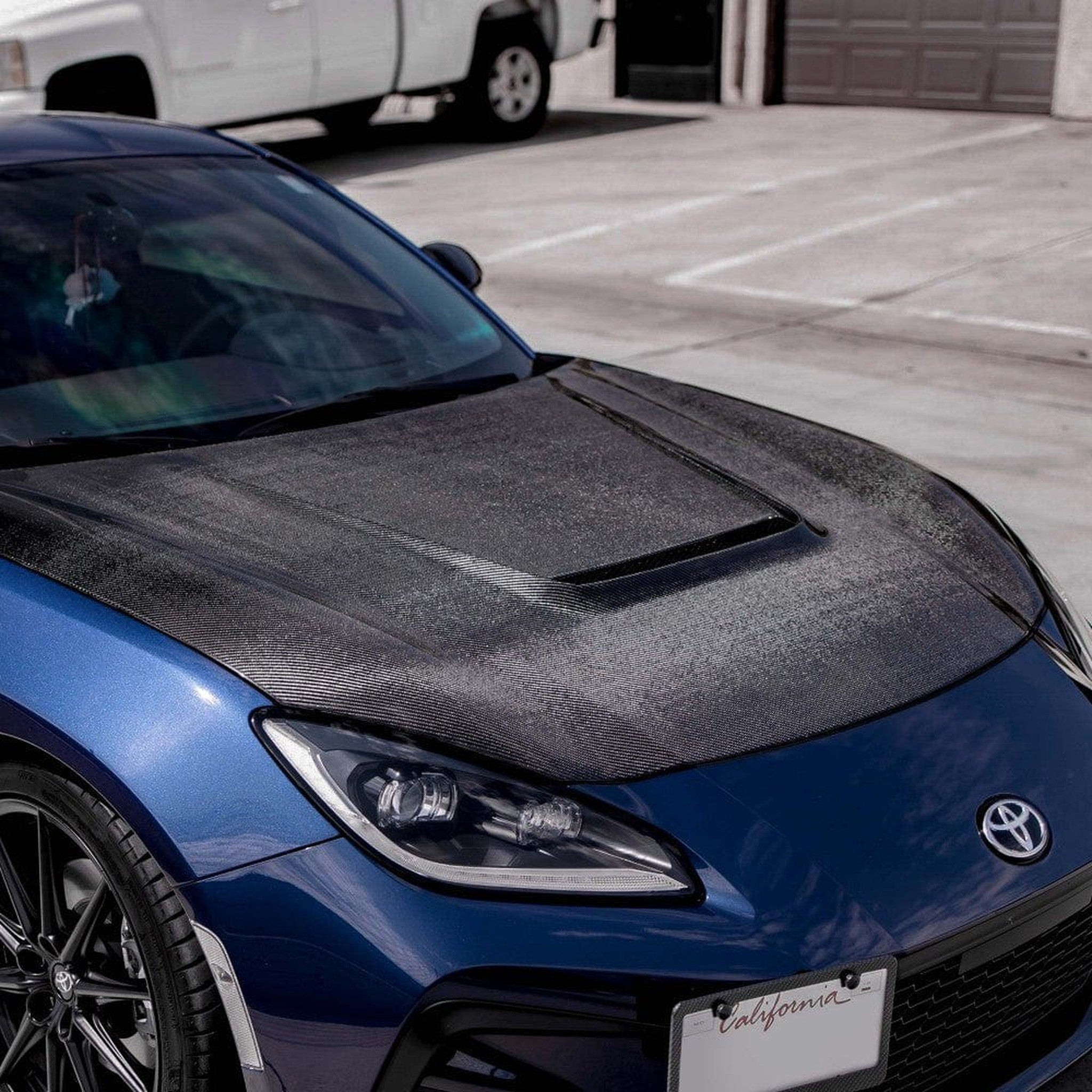 Seibon VS-Style Carbon Fiber Hood Toyota GR86 / Subaru BRZ 2022-2026 | HD22TY86-VS