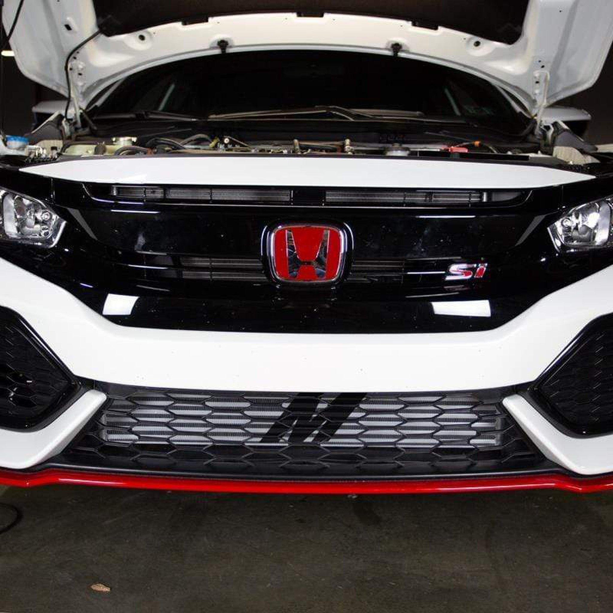 Mishimoto Black Intercooler Kit w/Red Pipes Honda Civic 1.5T 2016+ / Civic Si 2017+