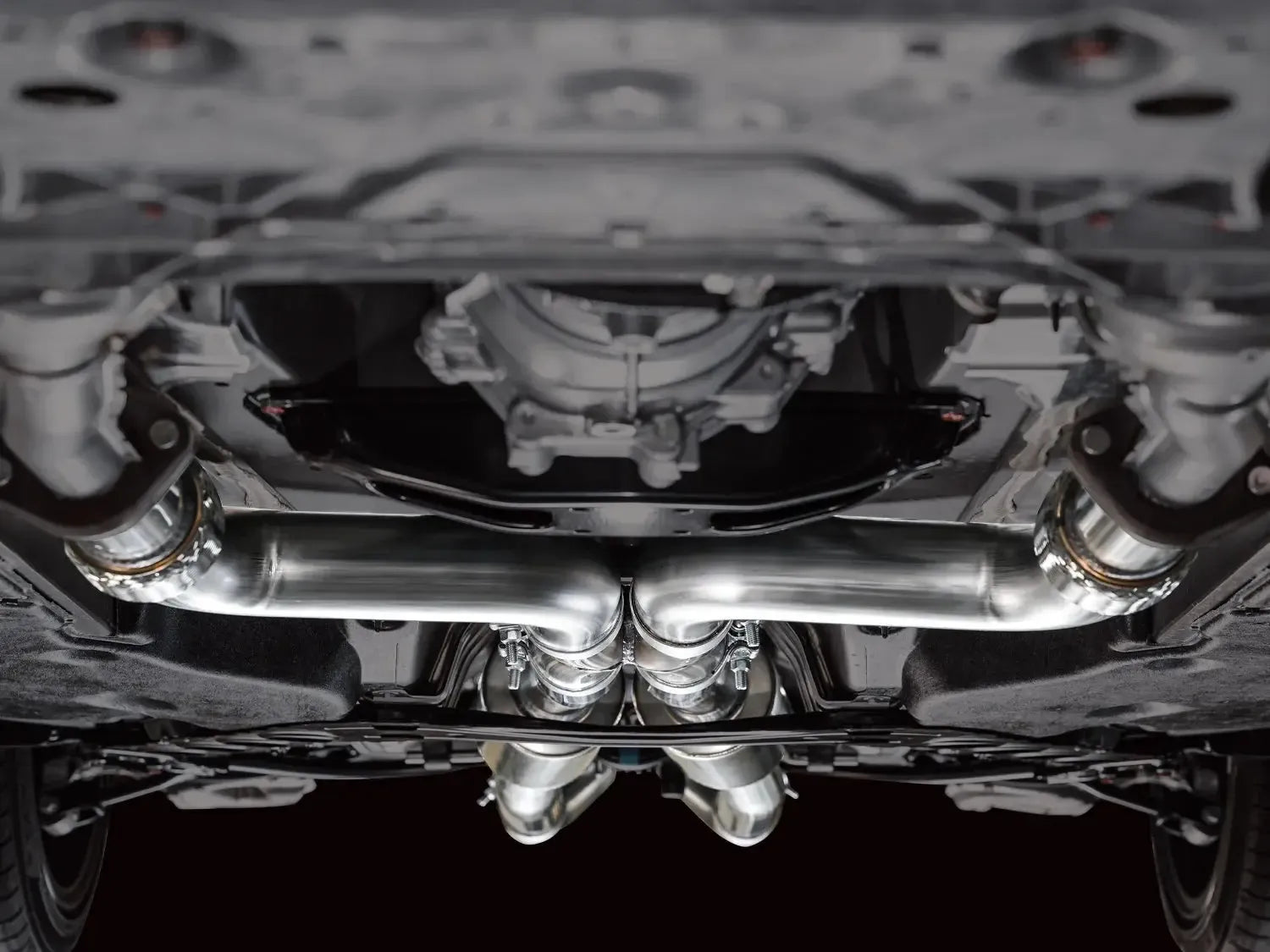 AWE Tuning Cat Back Touring Exhaust w/ Diamond Black Tips Nissan Z 2023-2025 | 3015-33400