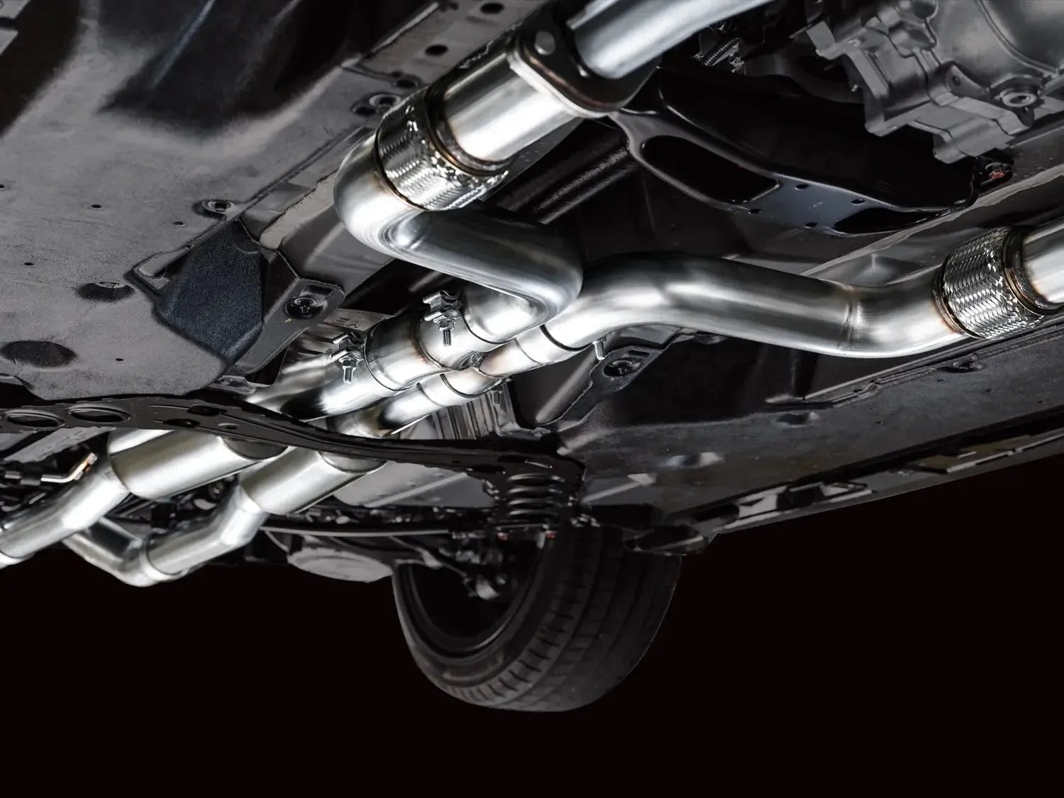 AWE Tuning Cat Back Track Edition Exhaust w/ Chrome Silver Tips Nissan Z 2023-2025 | 3020-32400