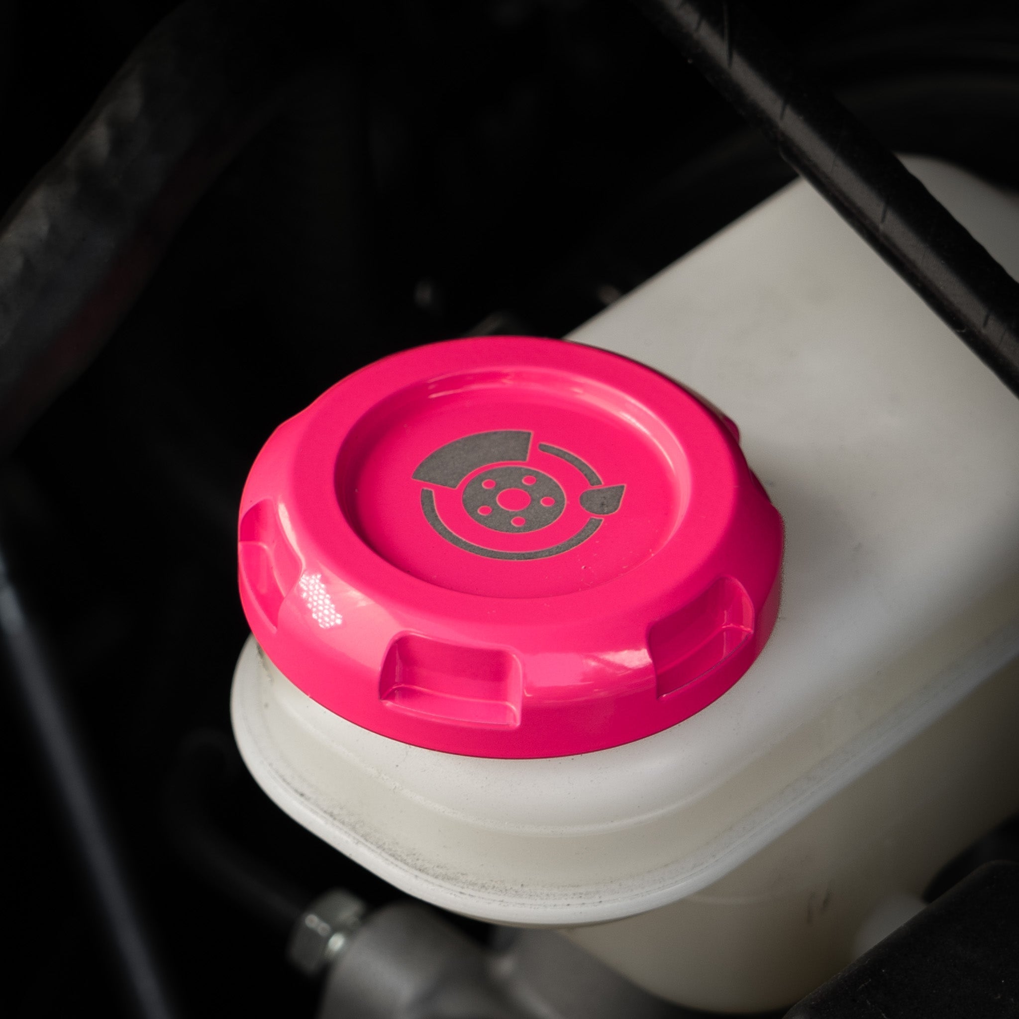 Billetworkz Brake Fluid Cap Engraved Zero Series Hyper Pink Subaru WRX 02-26 / STI 04-21 | BW-EBCZ-SUB-BRK-HYPK-E