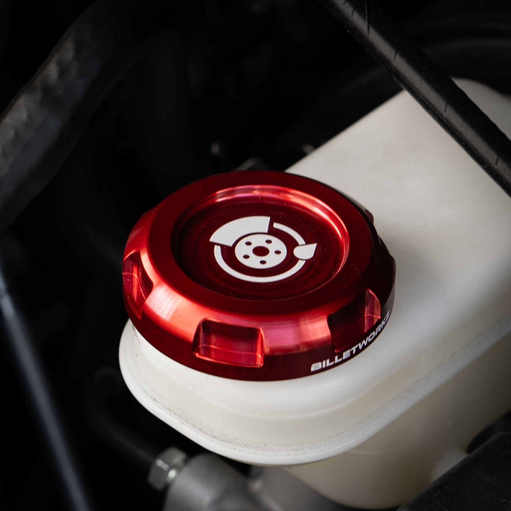 Billetworkz Brake Fluid Cap Engraved Zero Series Red Subaru WRX 02-26 / STI 04-21 | BW-EBCZ-SUB-BRK-RED-E