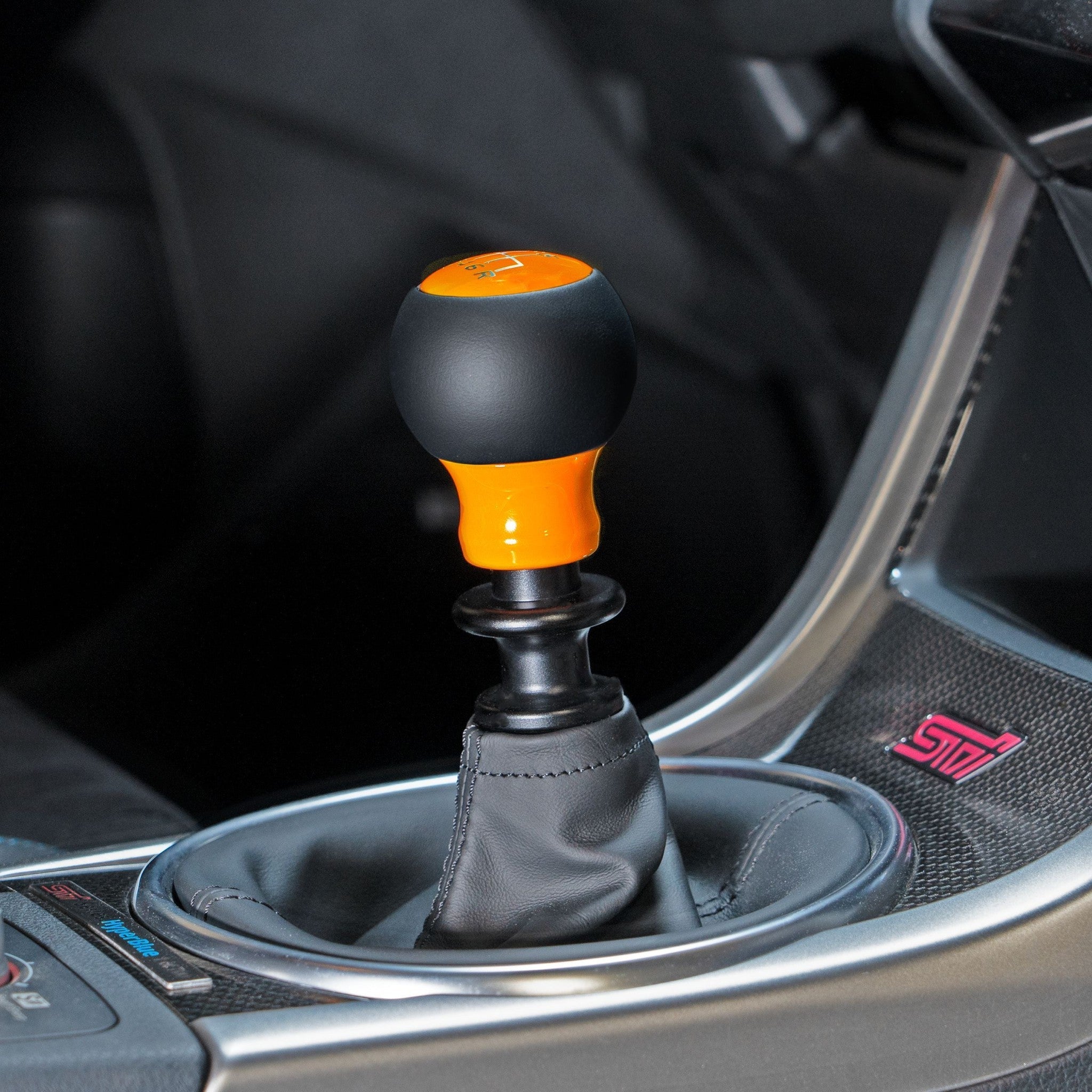 Billetworkz Fusion Weighted Shift Knob 6-Speed Leather Gloss Orange Subaru WRX 15-26 / STI 04-21 | BW-KNB-SUB6-VEL6-GORA-FUL