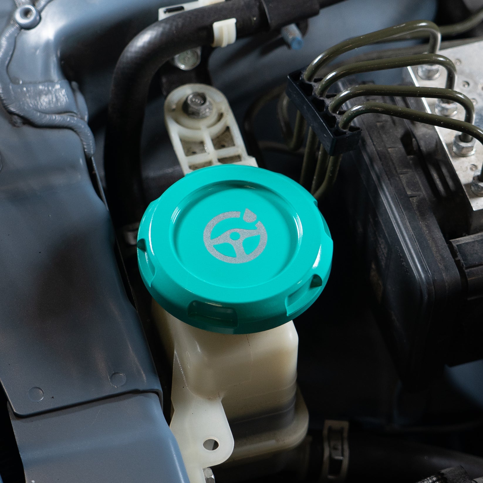 Billetworkz Power Steering Fluid Cap Engraved Zero Series Hyper Teal Subaru WRX 08-14 / STI 08-21 | BW-EBCZ-SUB-PS2-HYTL-E