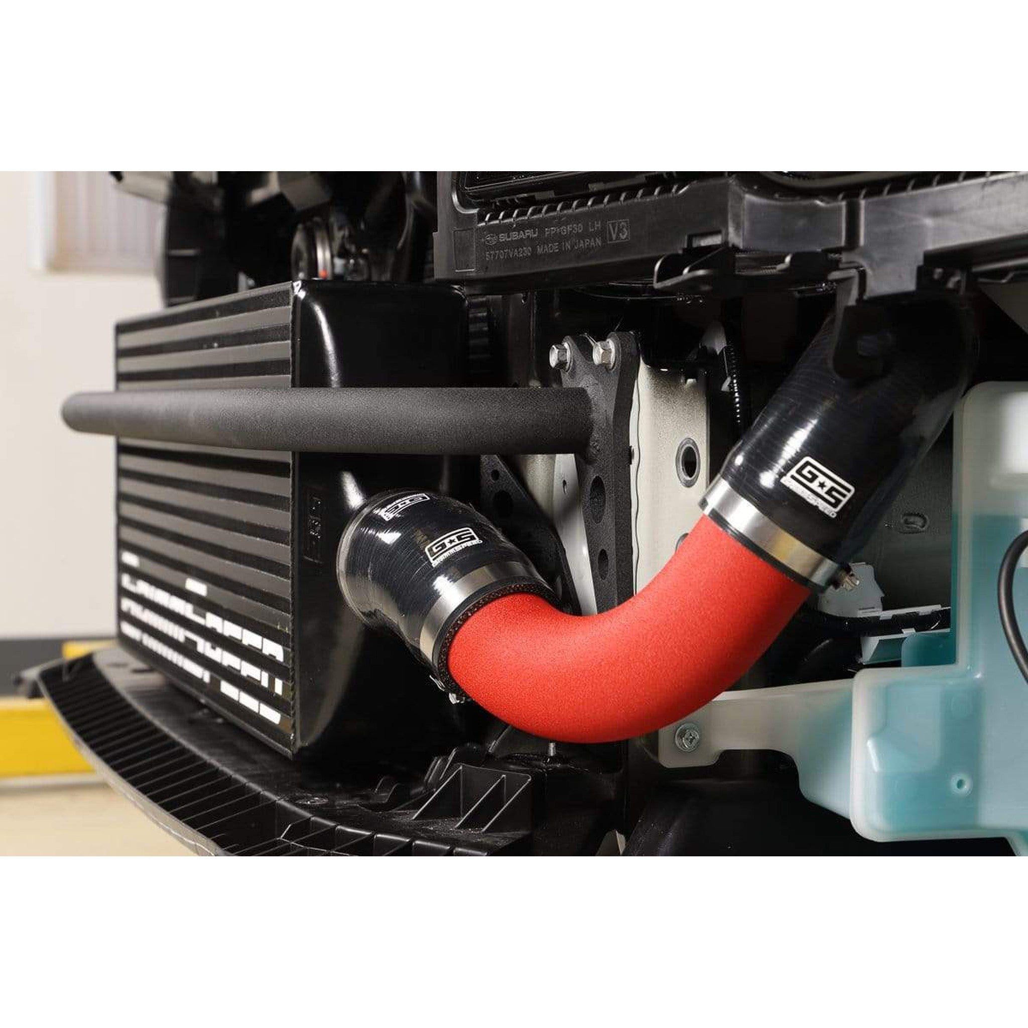 GrimmSpeed Front Mount Intercooler Kit Black Core / Red Pipe Subaru WRX 2015-2021 | 090255