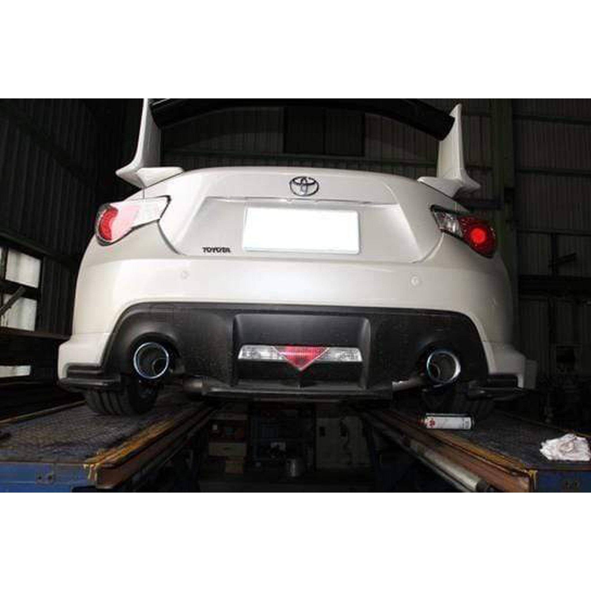 Invidia R400 Cat Back Exhaust Titanium Tip Toyota GR86 / Subaru BRZ 2013-2026 | HS12SST7GM1ST
