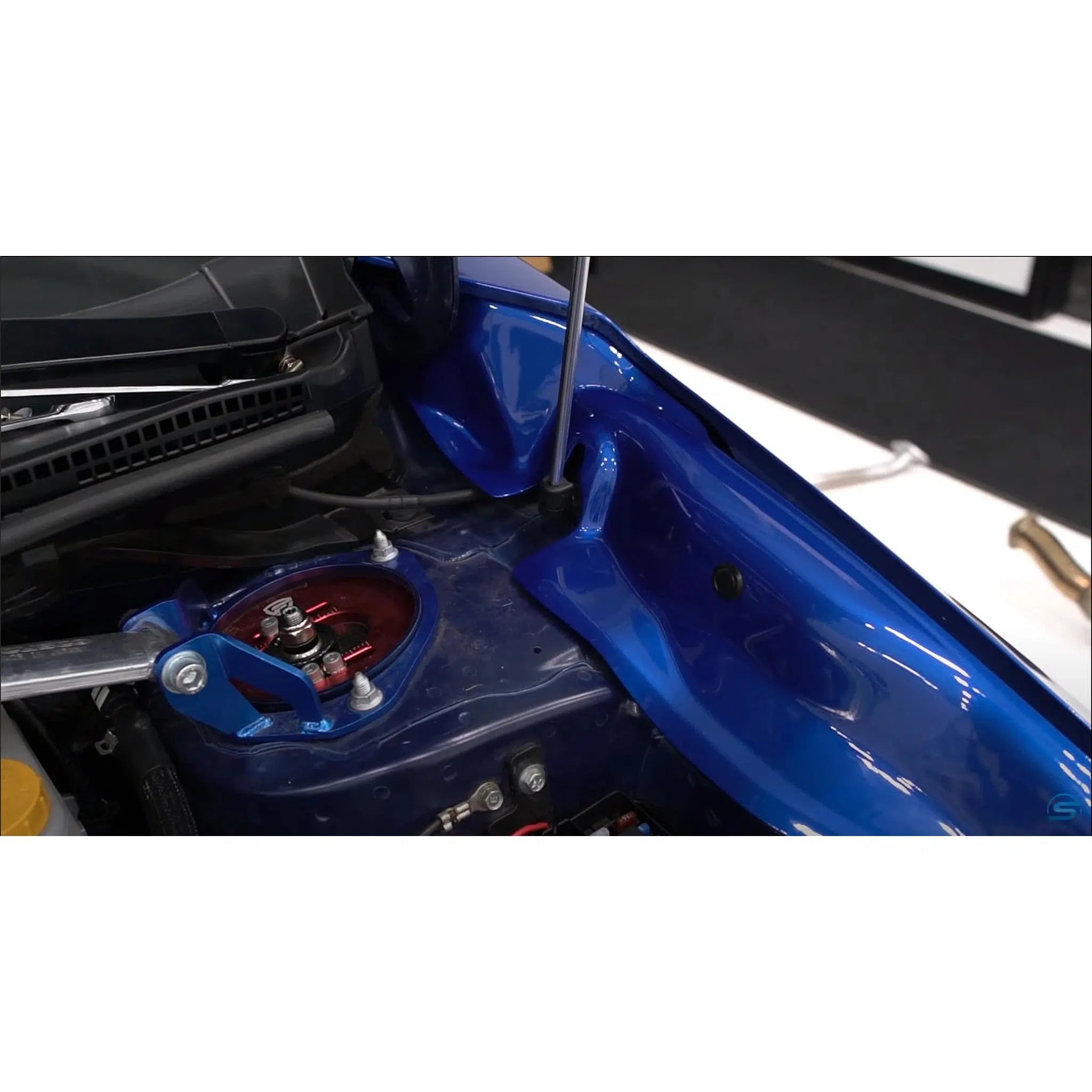 OLM Paint Matched Fender Shrouds Subaru WRX / STI 2015-2021 | A.70173.1