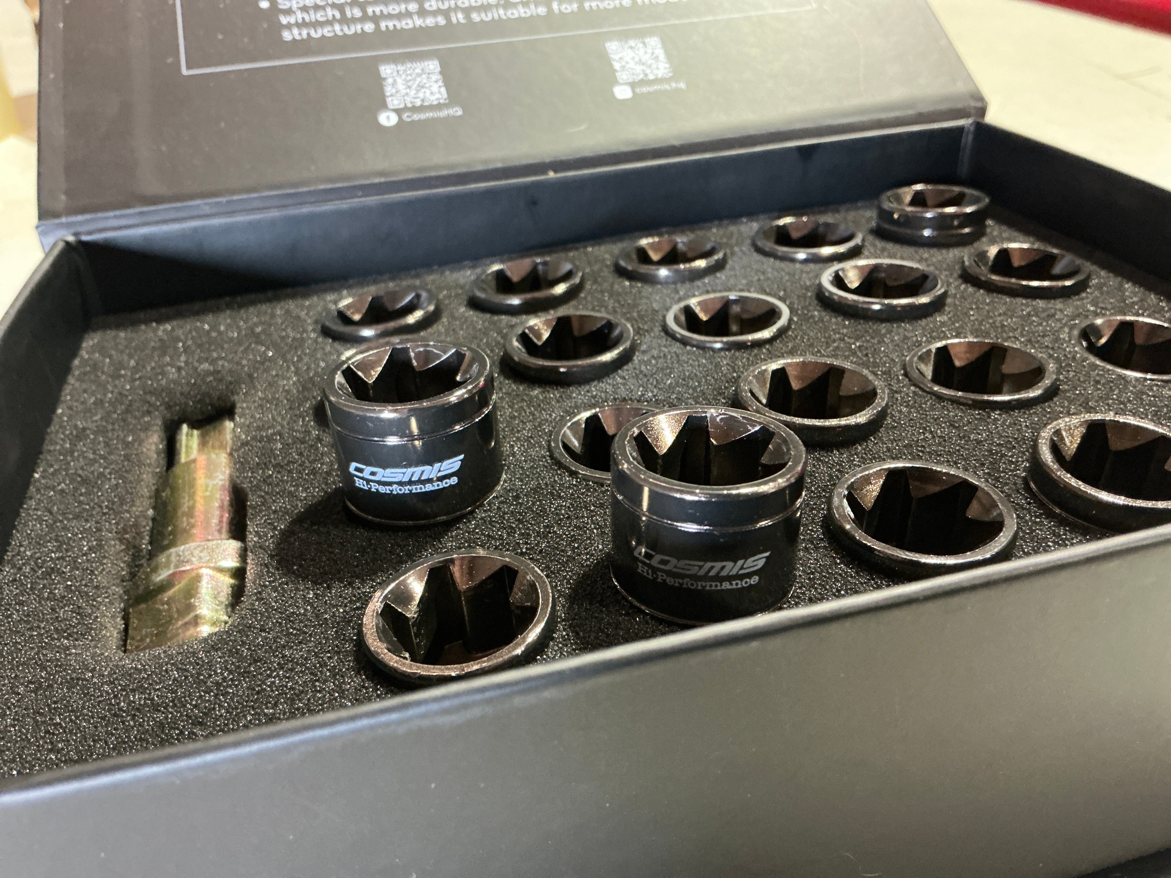 [OPEN BOX] Cosmis Racing Wheels Spiral Lug Nuts M12x1.5mm Gunmetal (Set of 20)
