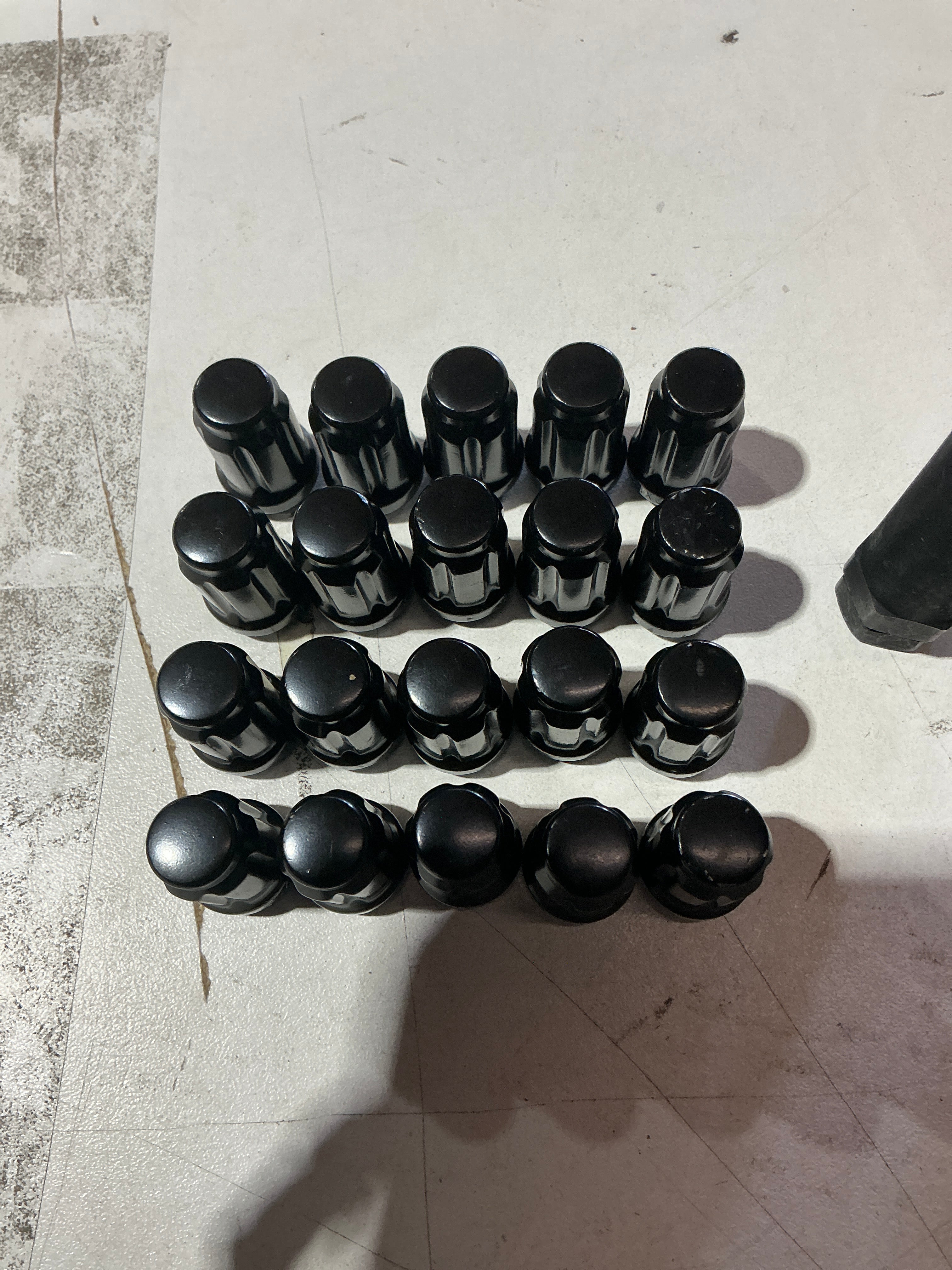 [OPEN BOX] Noble Close Ended Black Lug Nuts 12 x 1.25mm Set of 20 - 12mm x 1.5 Thread 20 Lugs