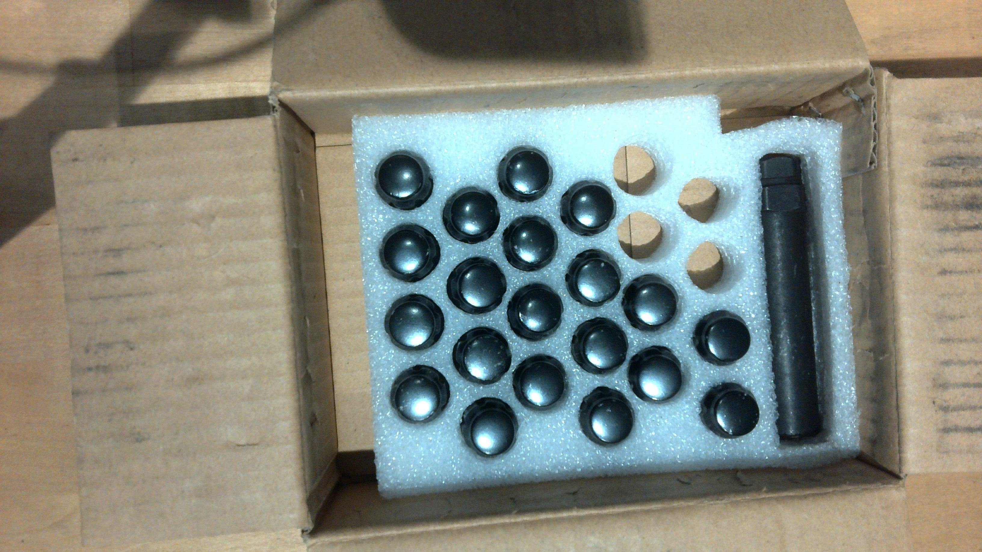 [OPEN BOX] Noble Performance Nuts M12 x 1.5 Set of 20 - Default Title