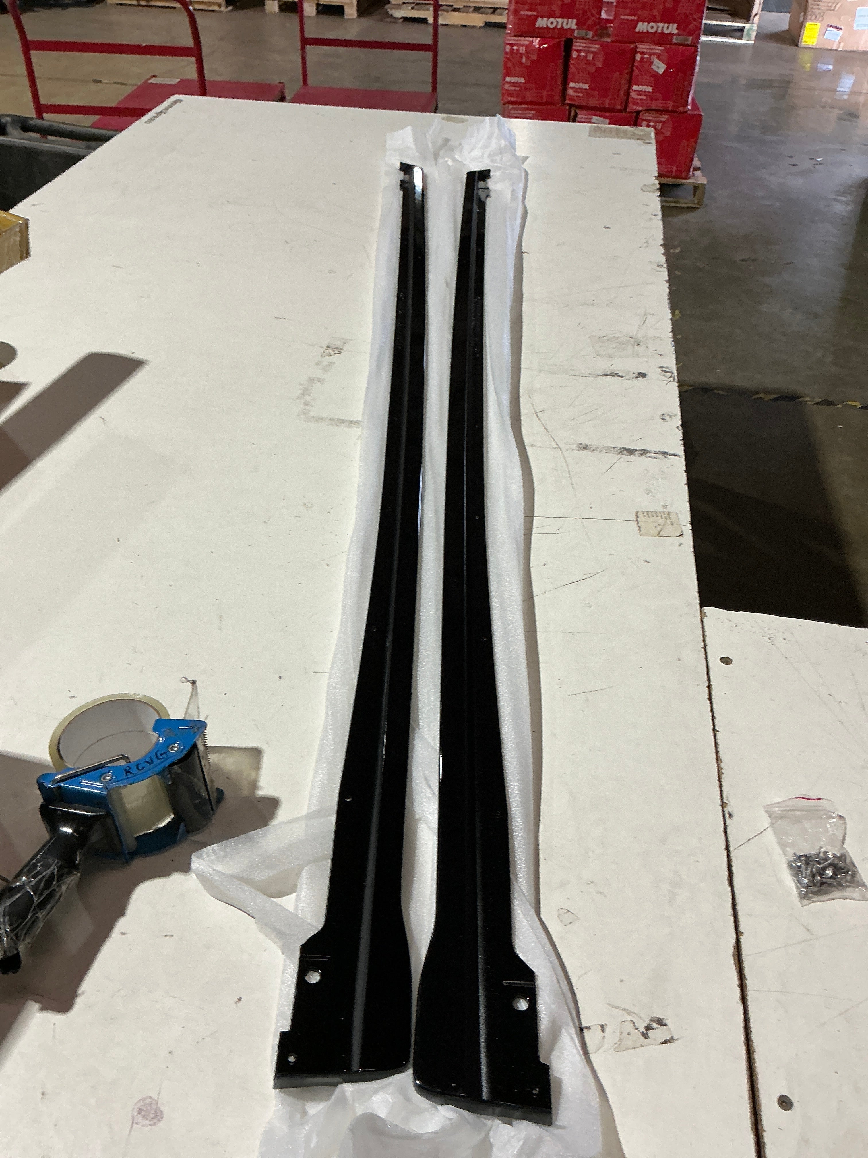 [OPEN BOX] Noble STI Style ABS Side Skirts Subaru WRX 2022-2026 - Gloss Black - G1U - Ice Silver Metallic