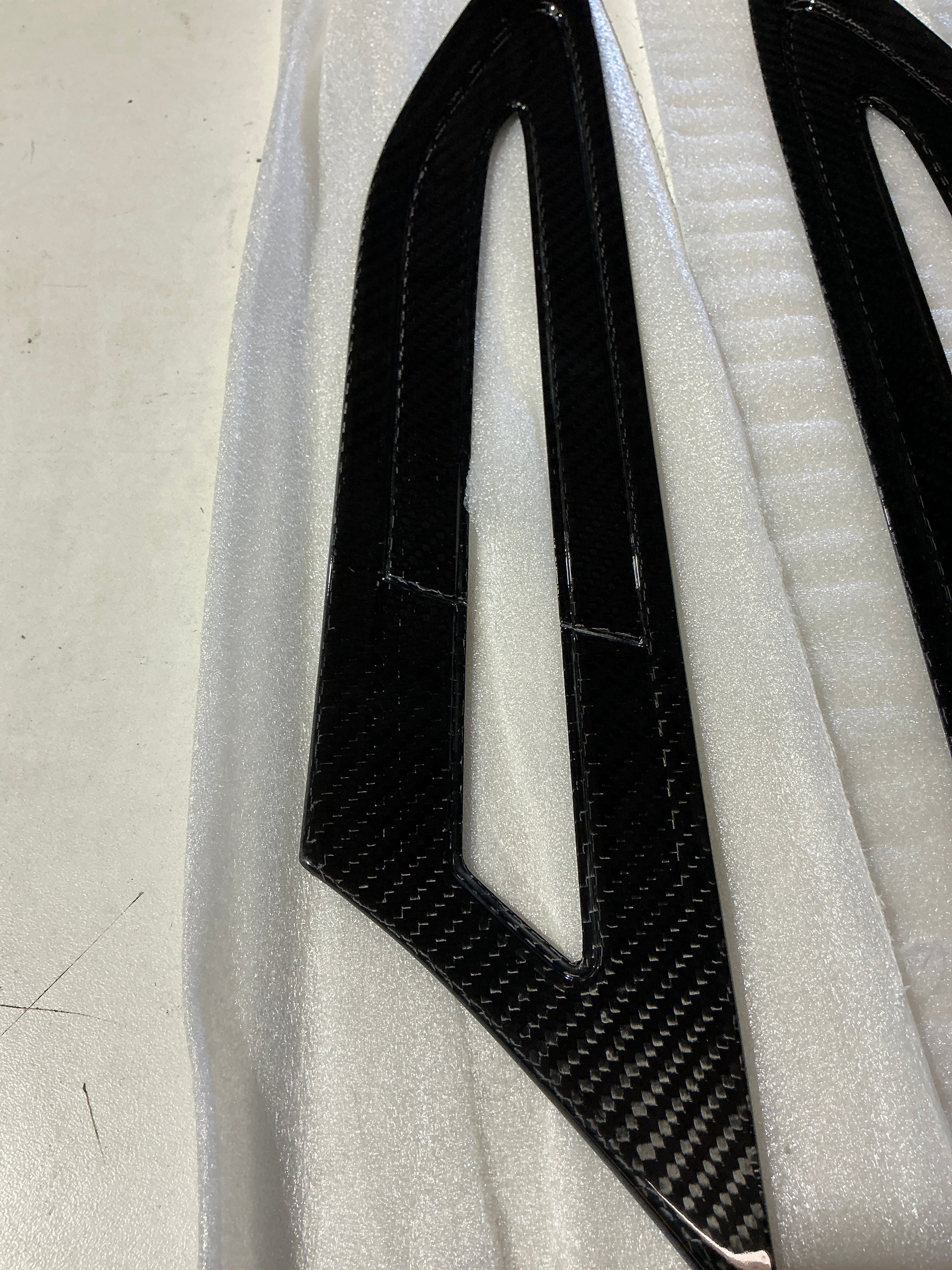 [OPEN BOX] OLM Carbon Fiber Fender Grille Cover w/ Hollowed Center 2013-2020 Subaru BRZ | A.700137.1 - Default Title