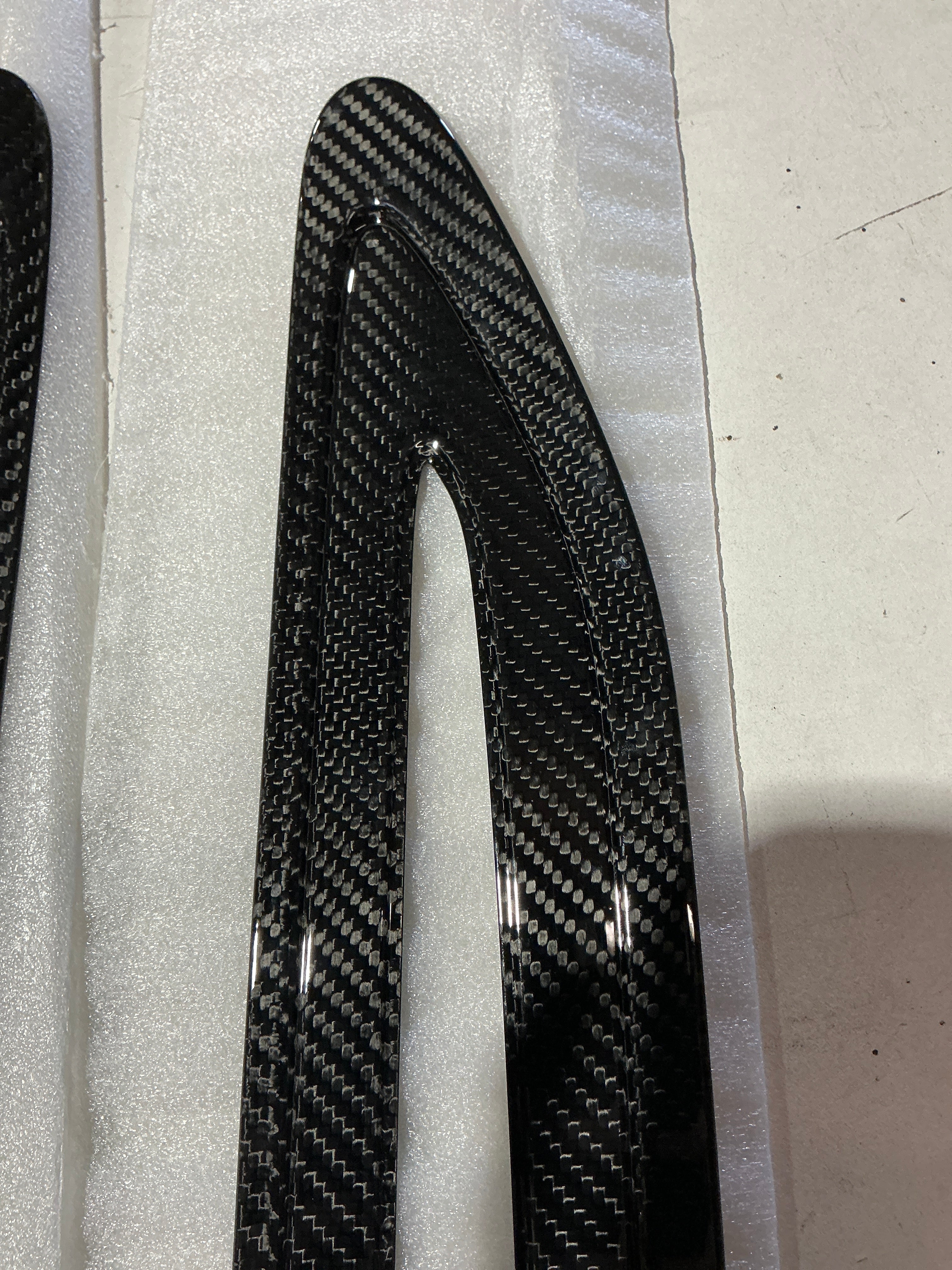 [OPEN BOX] OLM Carbon Fiber Fender Grille Cover w/ Hollowed Center 2013-2020 Subaru BRZ | A.700137.1 - Default Title