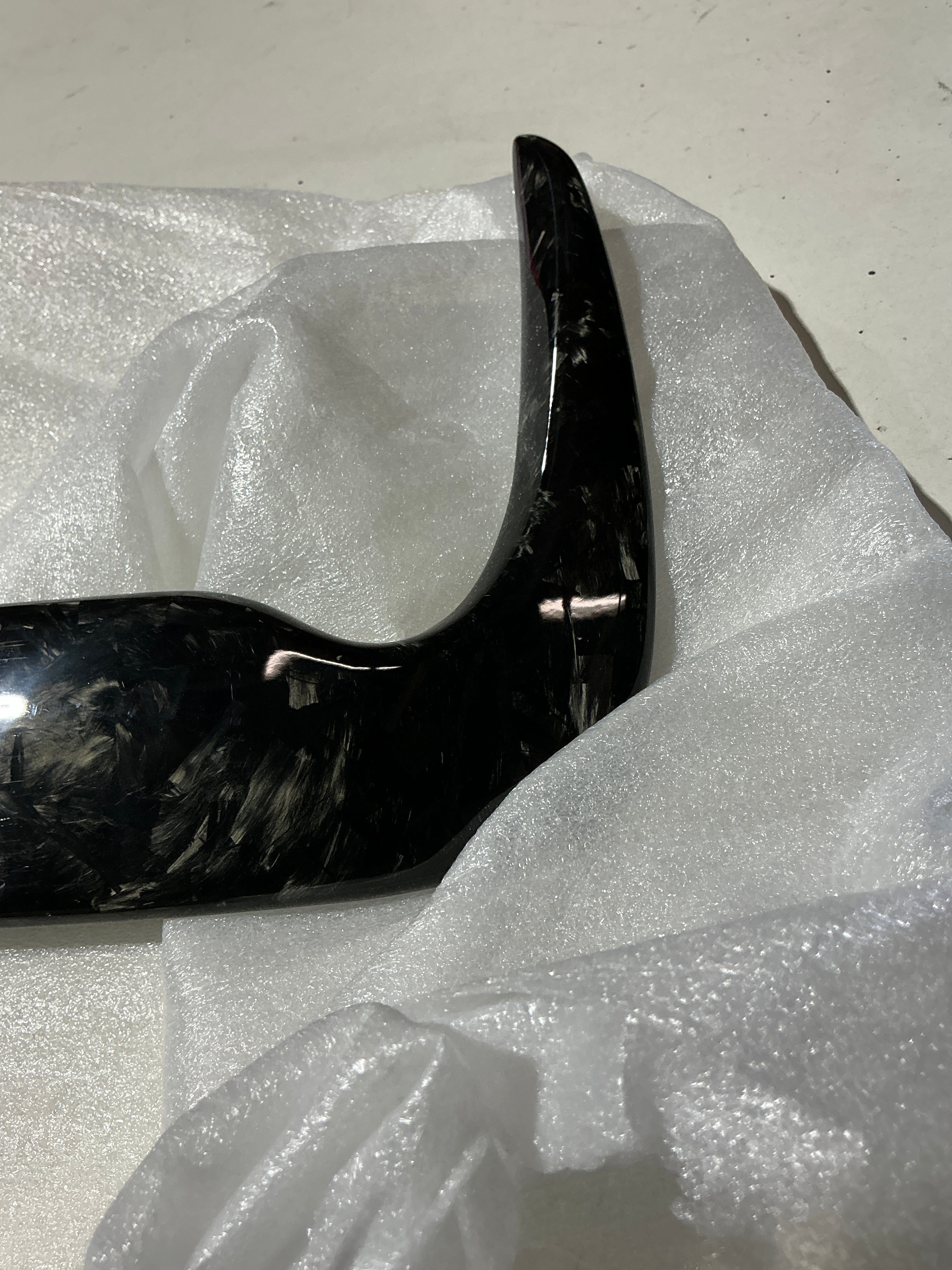 [OPEN BOX] OLM Forged Carbon Fiber Hood Vent Extension WRX / STI 2015-2021 | A.70144.1 - Default Title