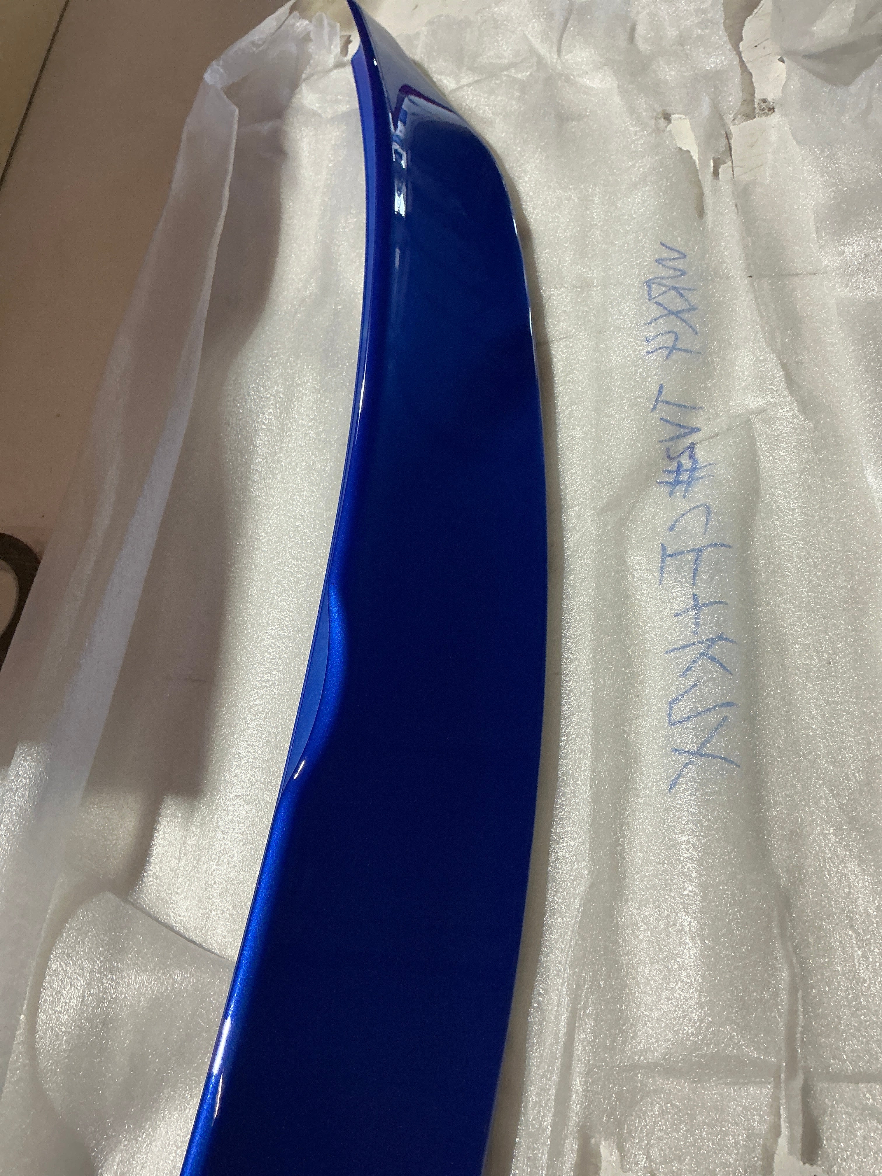 [OPEN BOX] OLM Paint Matched Duckbill Spoiler w Carbon Fiber Center Line World Rally Blue WRX / STI 2015-2021 | A.70188.1-K7X