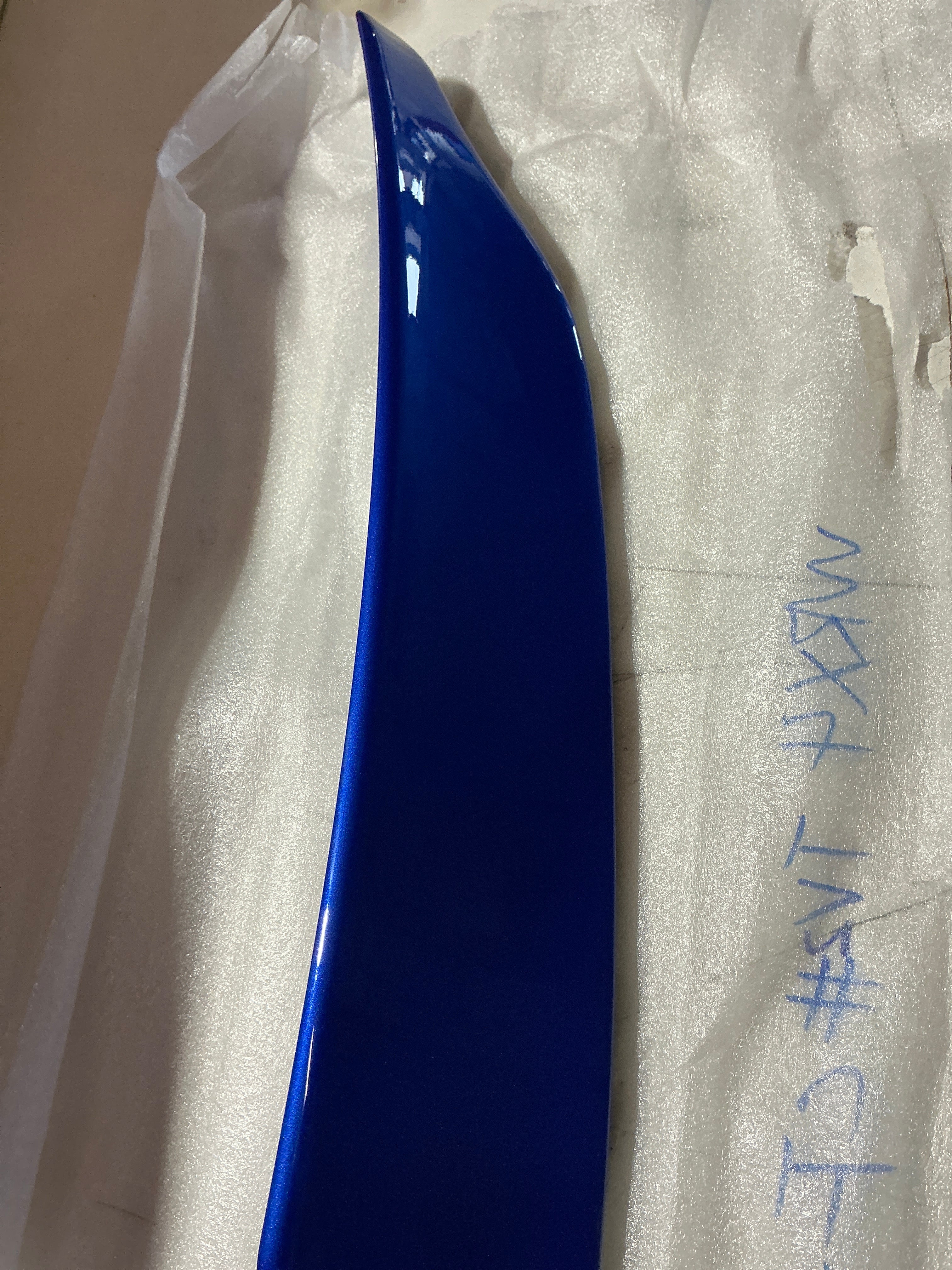 [OPEN BOX] OLM Paint Matched Duckbill Spoiler w Carbon Fiber Center Line World Rally Blue WRX / STI 2015-2021 | A.70188.1-K7X
