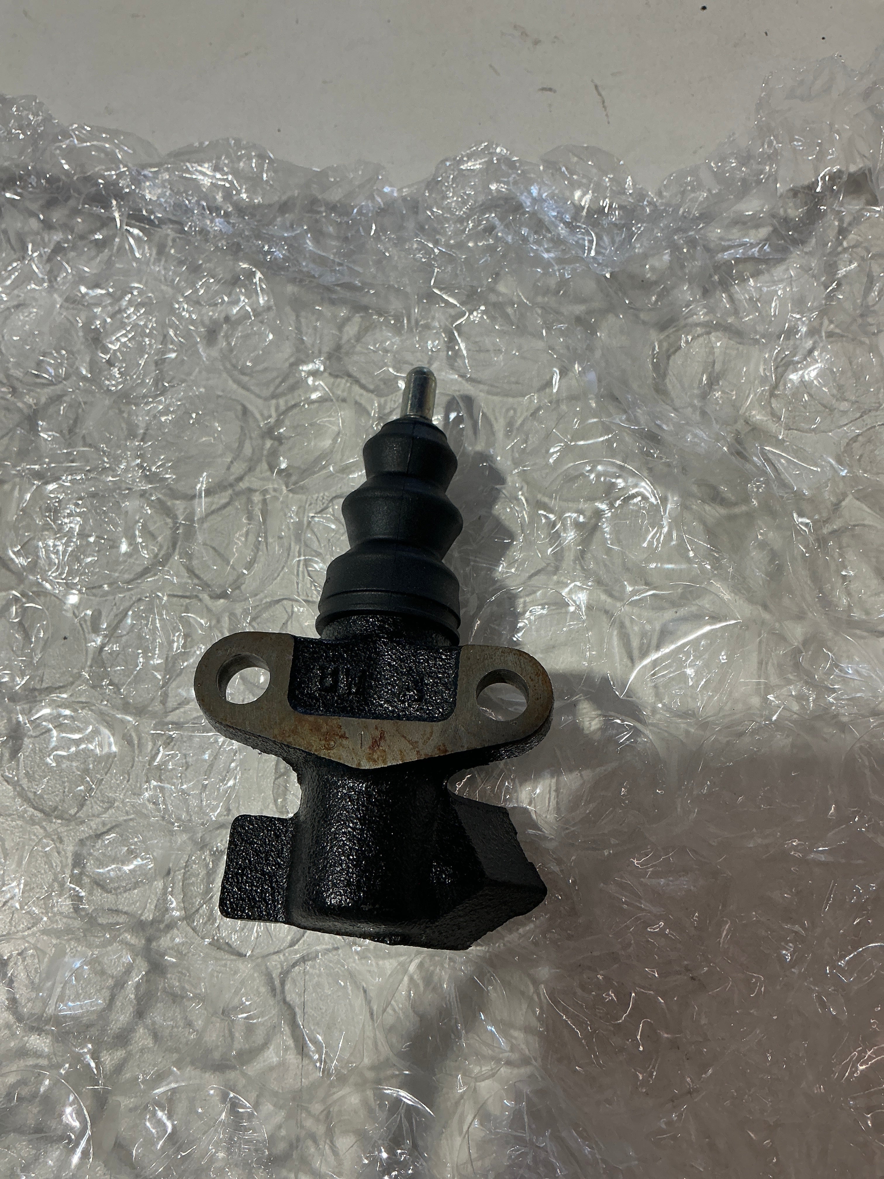 [OPEN BOX] Subaru OEM Clutch Slave Cylinder 2003-2018 Subaru Baja Crosstrek Forester Impreza Legacy Outback | 30620AA111 - Default Title