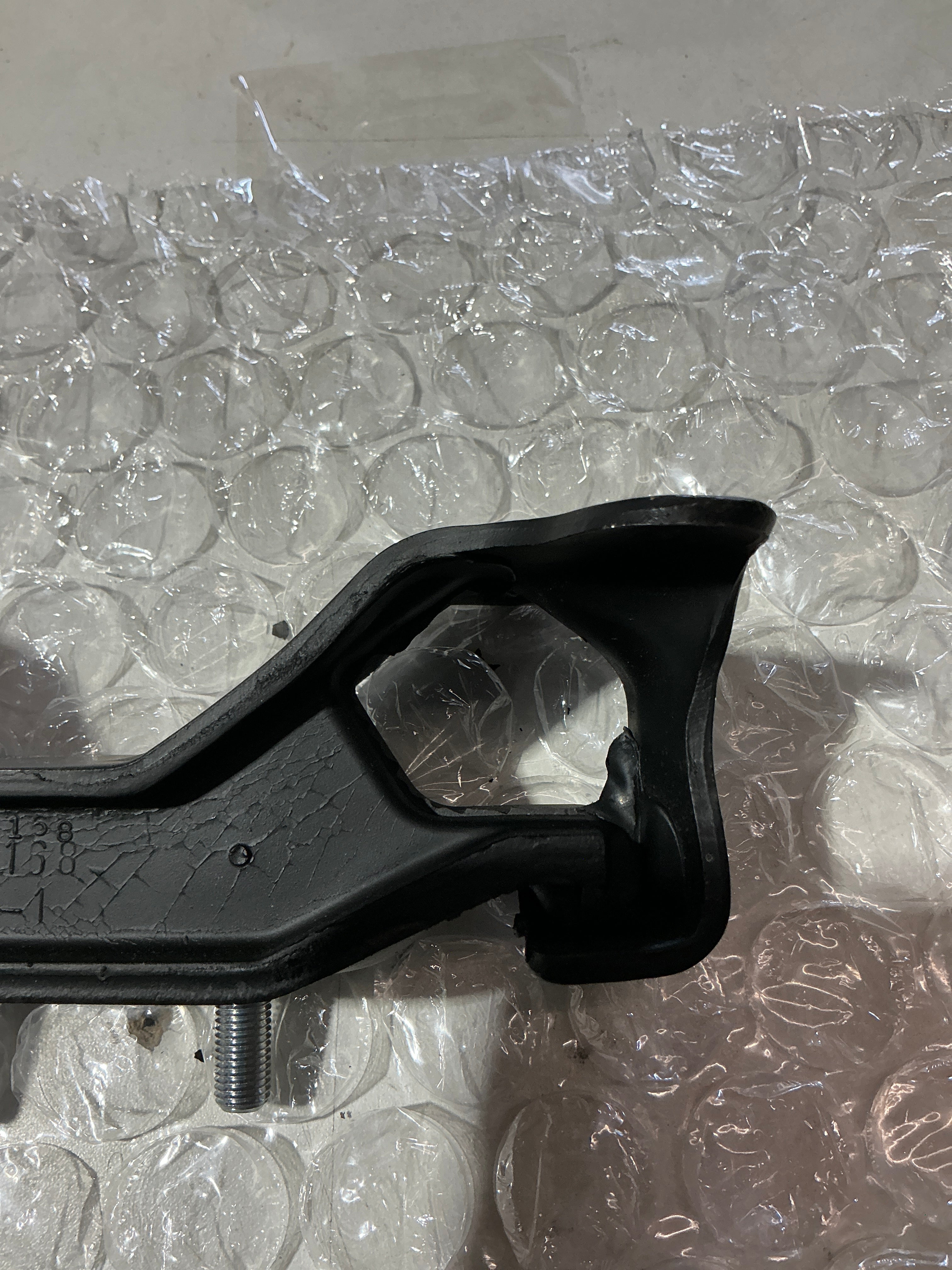[OPEN BOX] Subaru OEM Group N Transmission Mount Subaru STI (6 Speed) 04-21 / WRX 22-26 | D1010FE000 - Default Title