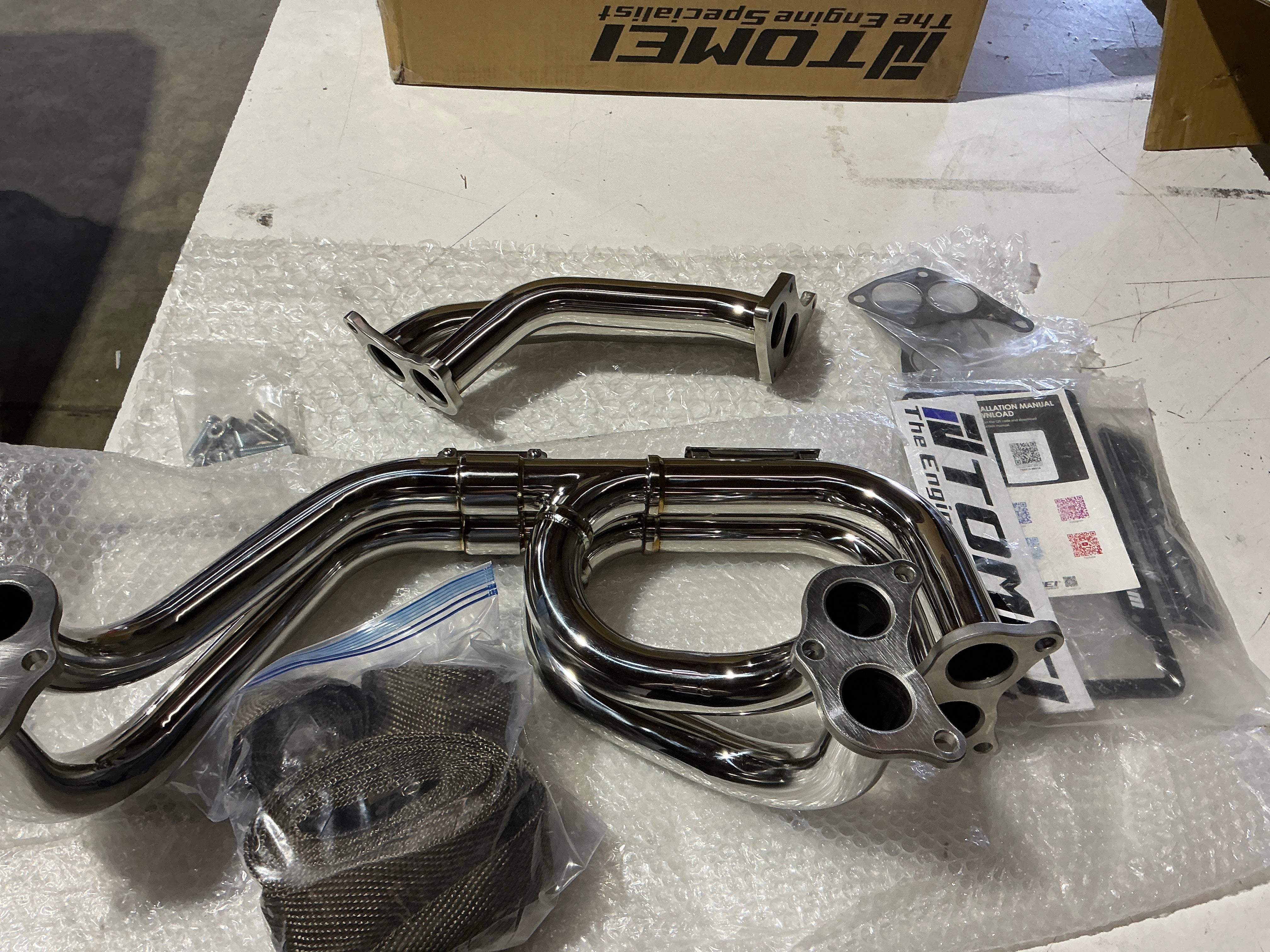 [OPEN BOX] Tomei Equal Length Twin Scroll Manifold Subaru WRX / STI 2002-2021 | TB6010-SB01A - Default Title