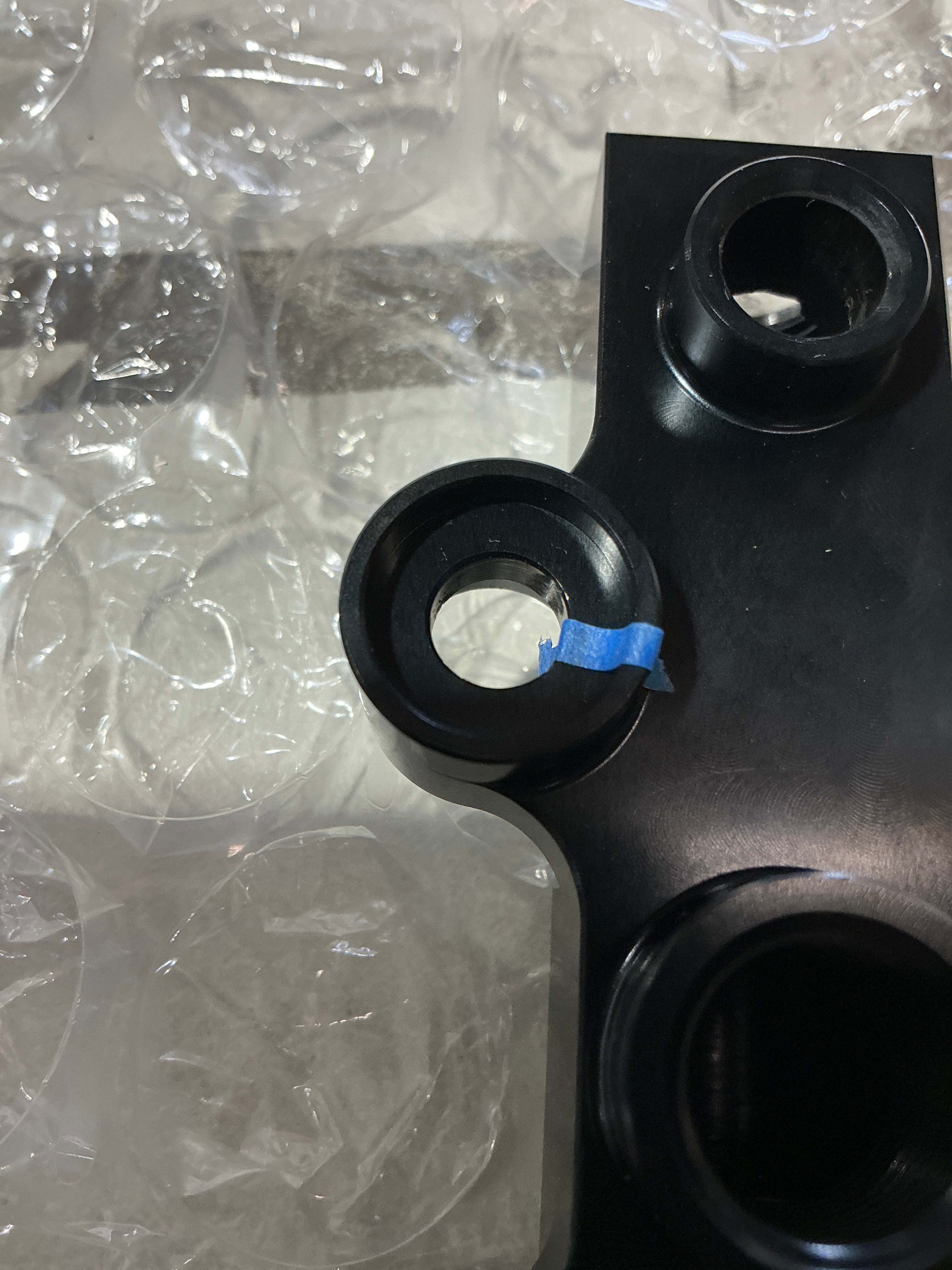 [OPEN BOX] Torque Solution Top Feed Fuel Rails Black V2 Subaru WRX 02-14 / STI 07-20 / LGT 07-12 / FXT 06-13 | TS-SU-400BK.2