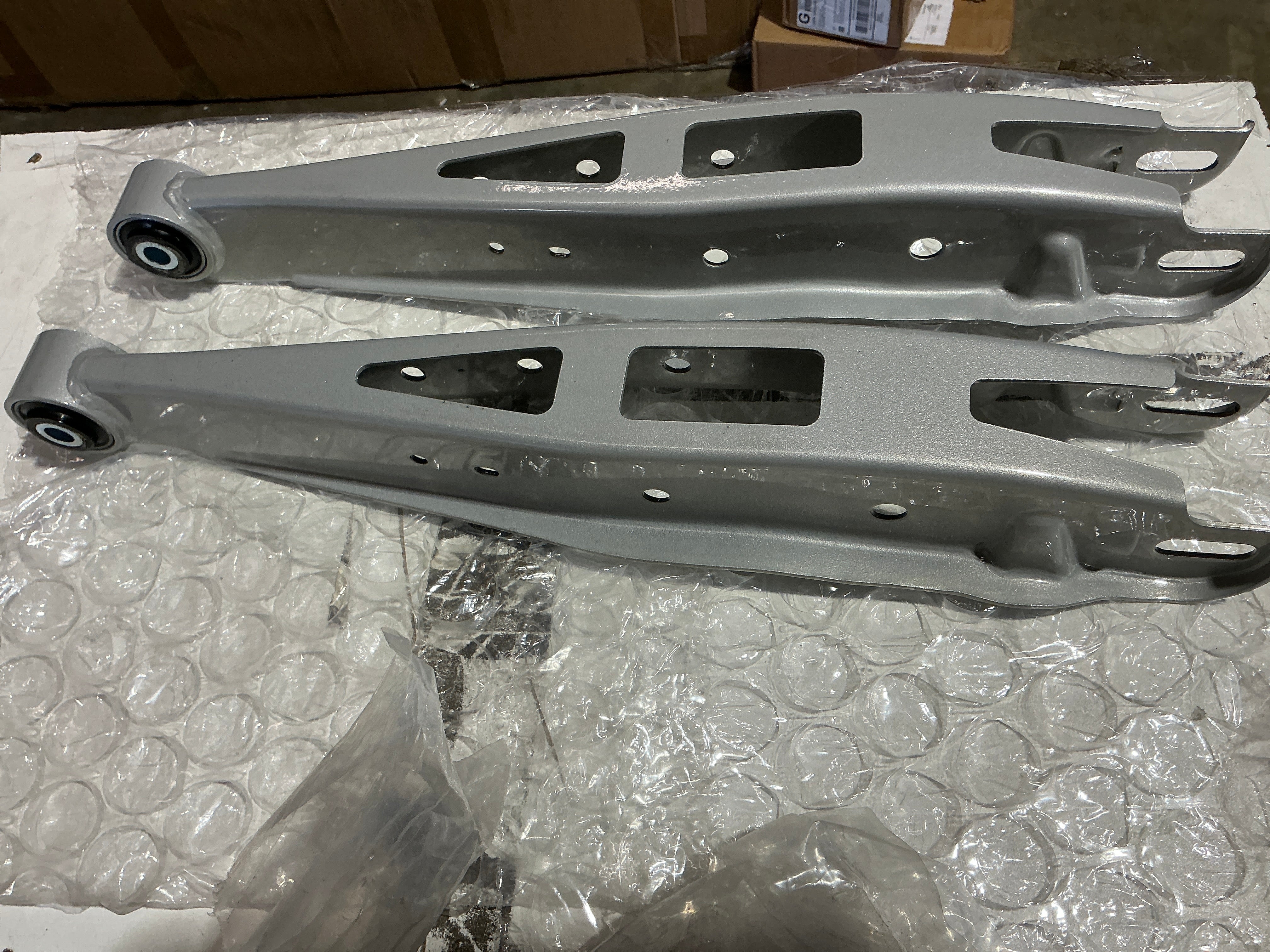 [OPEN BOX] Whiteline Adjustable Rear Lower Control Arms Subaru WRX 08-26 / STI 08-21 / BRZ 13-26 | KTA216A - Default Title