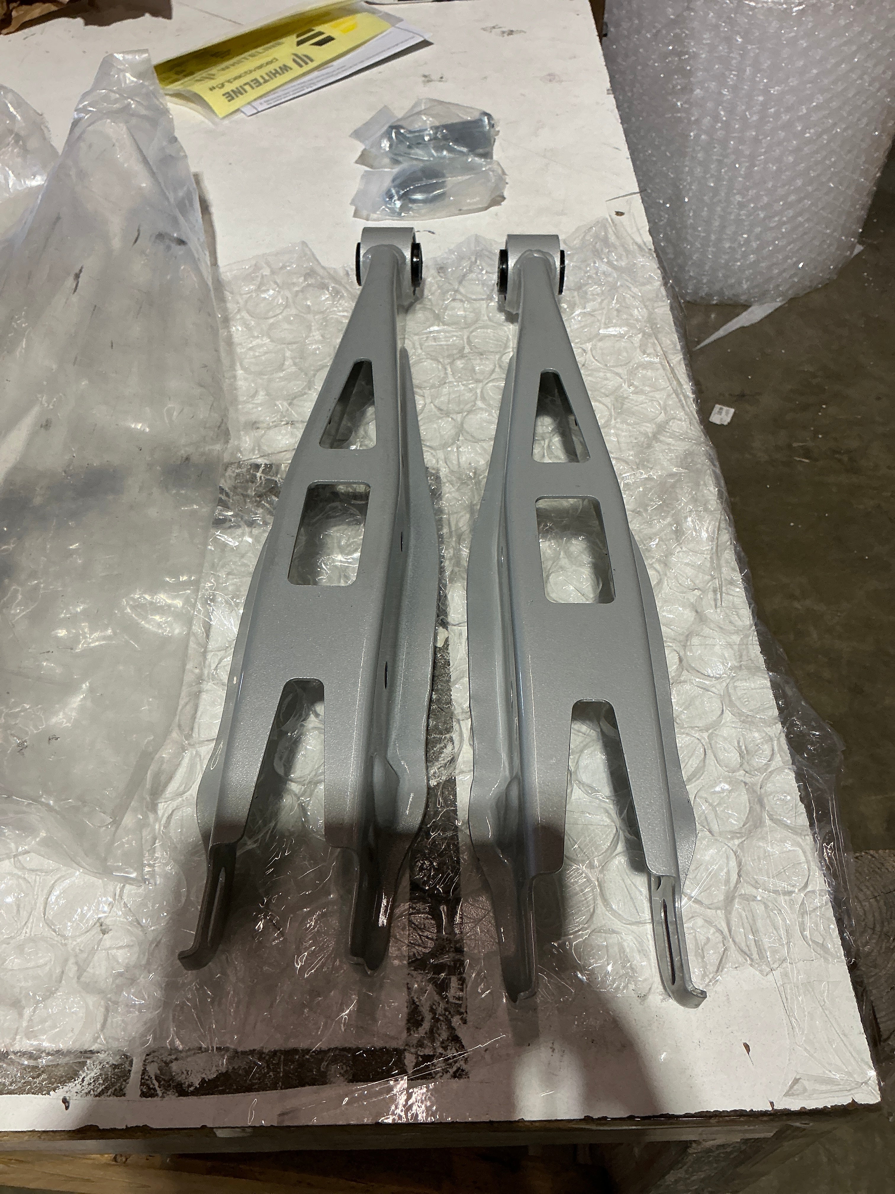 [OPEN BOX] Whiteline Adjustable Rear Lower Control Arms Subaru WRX 08-26 / STI 08-21 / BRZ 13-26 | KTA216A - Default Title