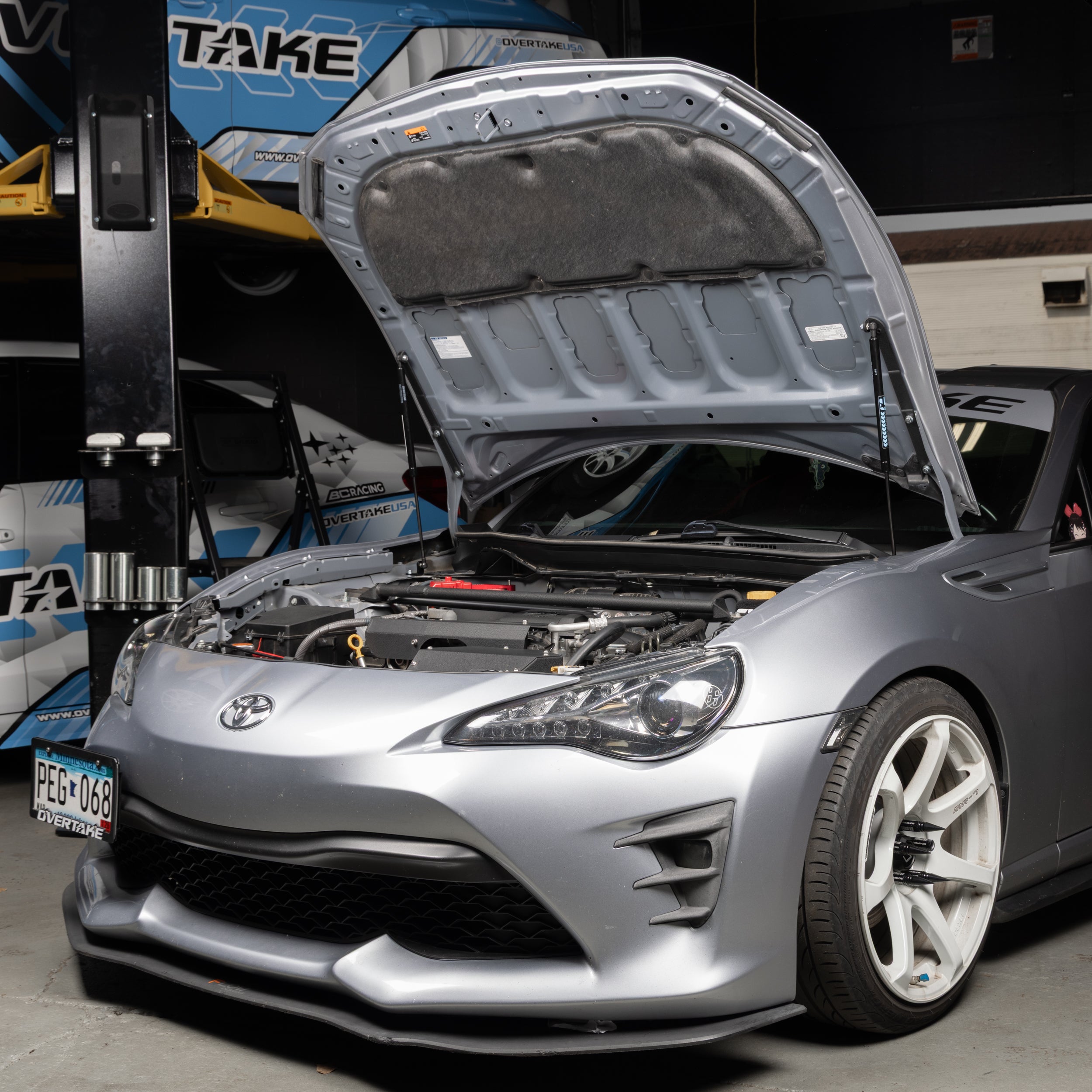 Overtake Hi-Lift Hood Strut Kit Subaru BRZ / Toyota 86 / Scion FR-S 2013-2020 | A10445
