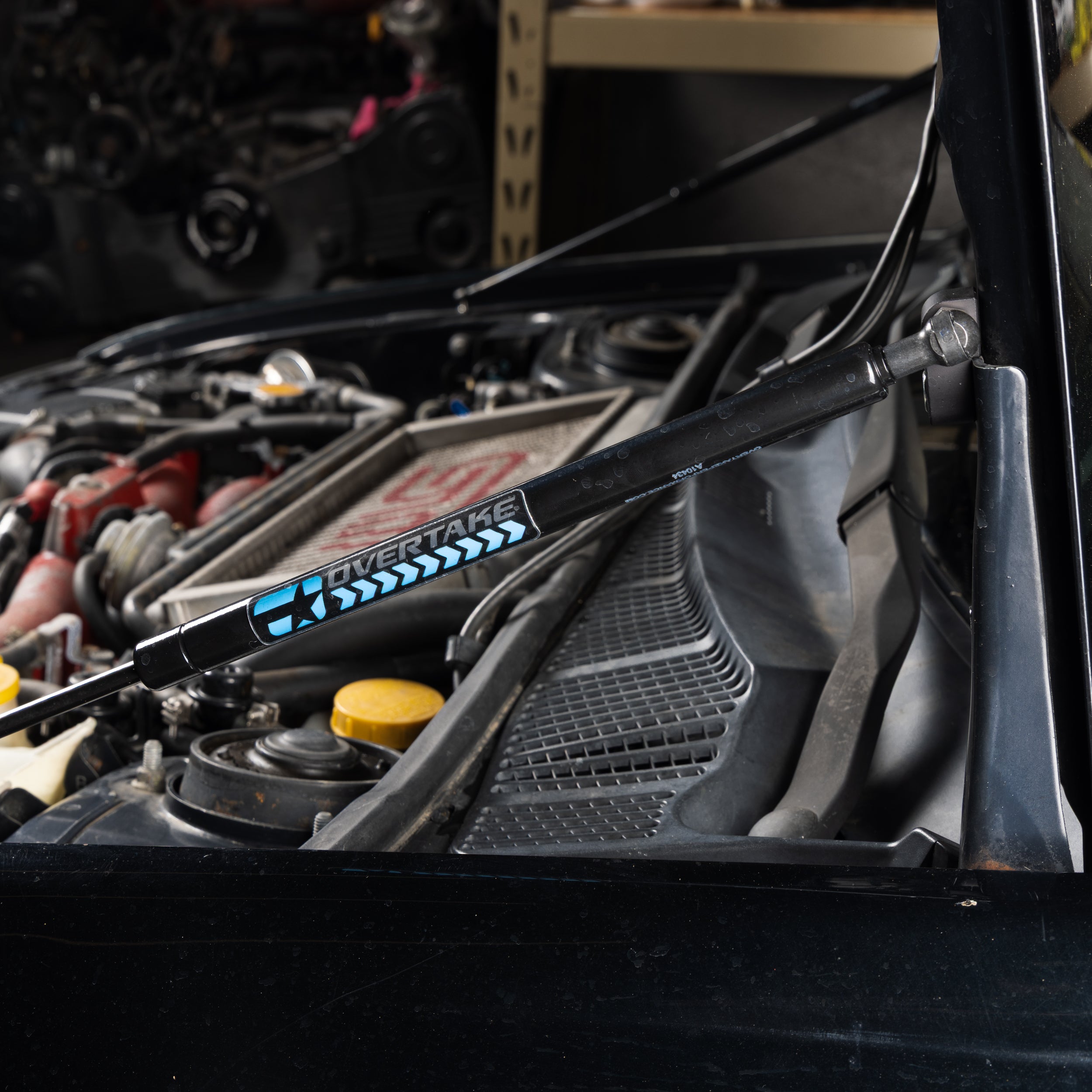 Overtake Hi-Lift Hood Strut Kit Subaru WRX / STI 2002-2007 | A10444