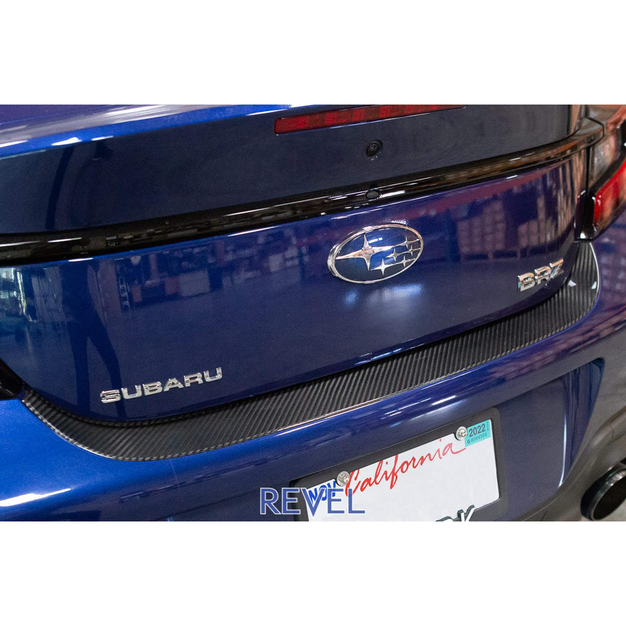 Revel GT Dry Carbon Carbon Step Guard 1 Piece Toyota GR8 / Subaru BRZ 22-26 | 1TR4GT0CS10