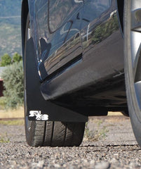 RokBlokz Original Rally Mud Flaps White Flaps/Black Logo Volkswagen Golf Mk7 15-21 | V-MK7-O-WHT/BLK