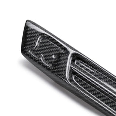 Seibon Carbon Fiber Fender Duct Logos (Pair) Nissan GT-R 2009-2014 | FDL0910NSGTR