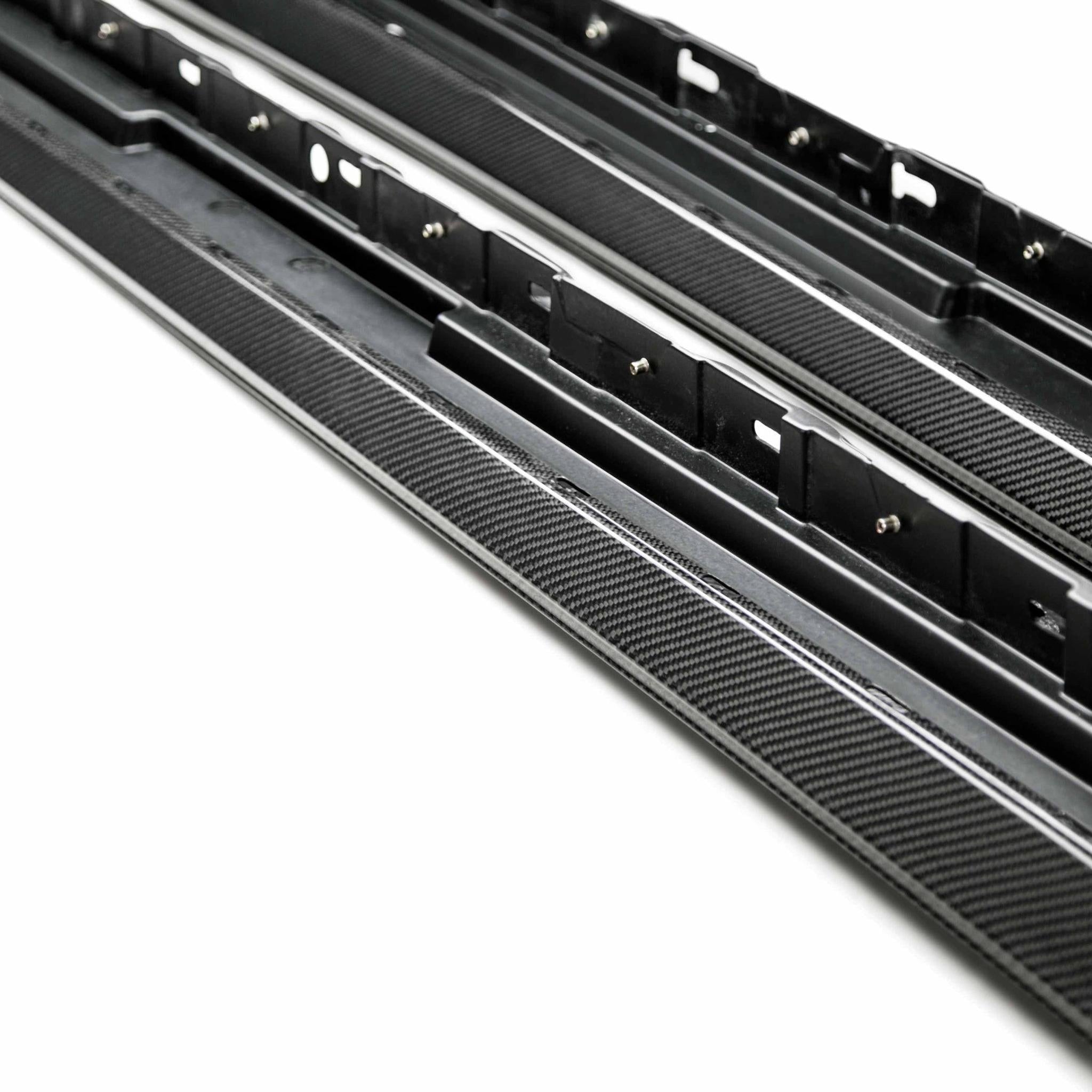 Seibon OEM Carbon Fiber Side Skirts Honda Civic Type R 2017-2021 | SS17HDCVR-OE
