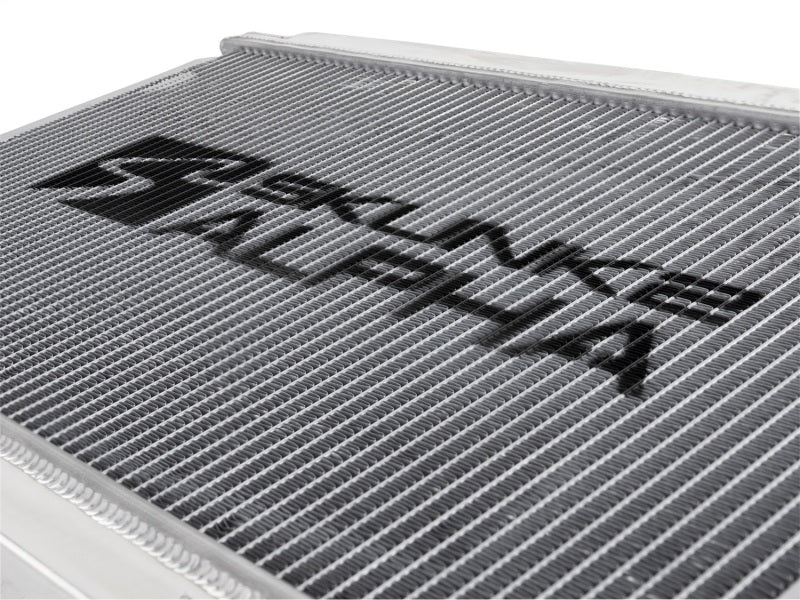 Skunk2 Racing Alpha Series Radiator Nissan 350Z 2003-2006 | 349-07-1003