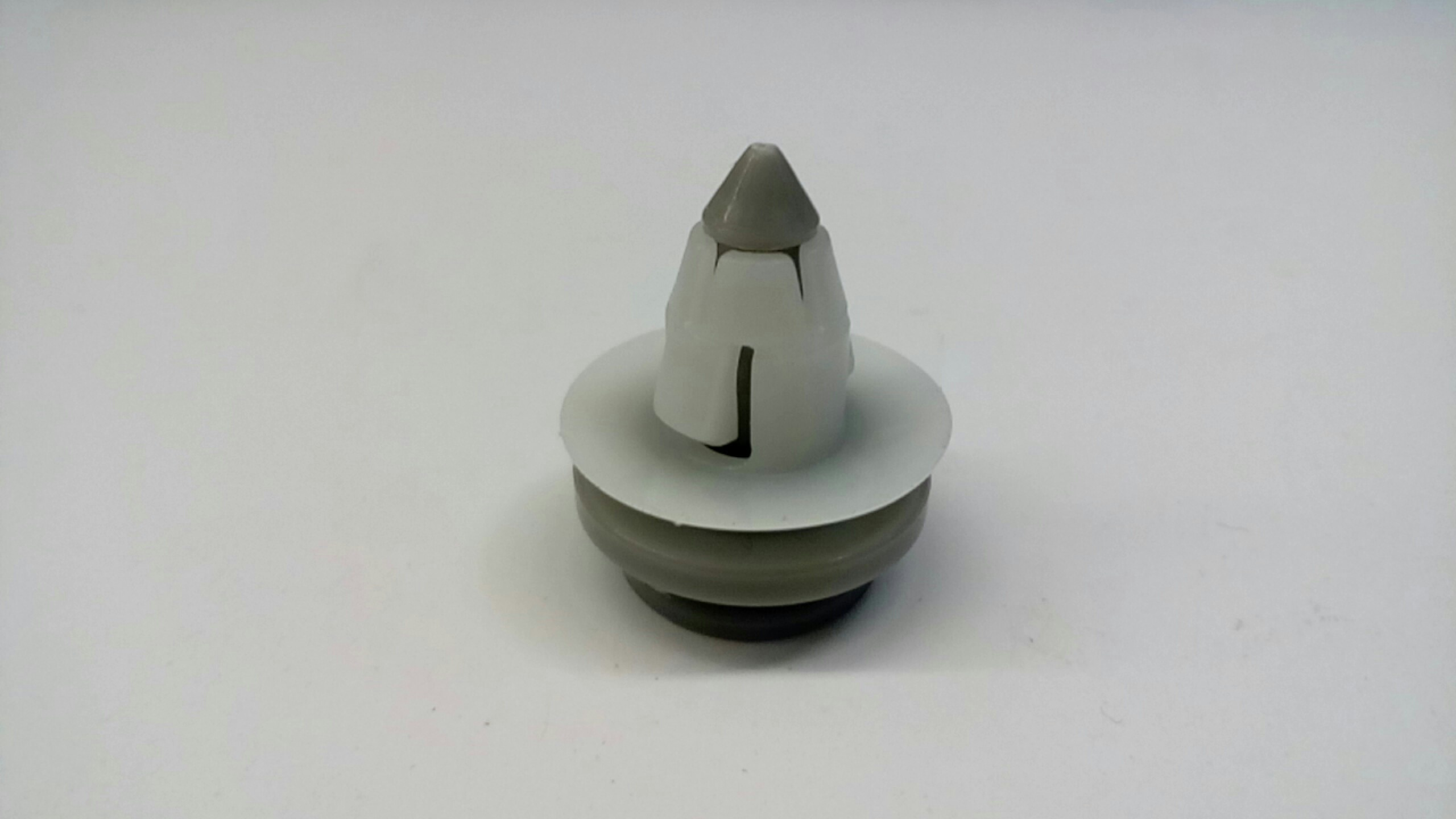 Subaru OEM Cowl Cover Clip | 909140019